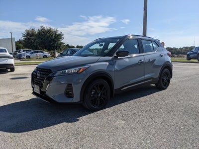 2024 Nissan Kicks SR