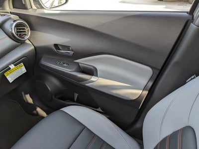 2024 Nissan Kicks SR