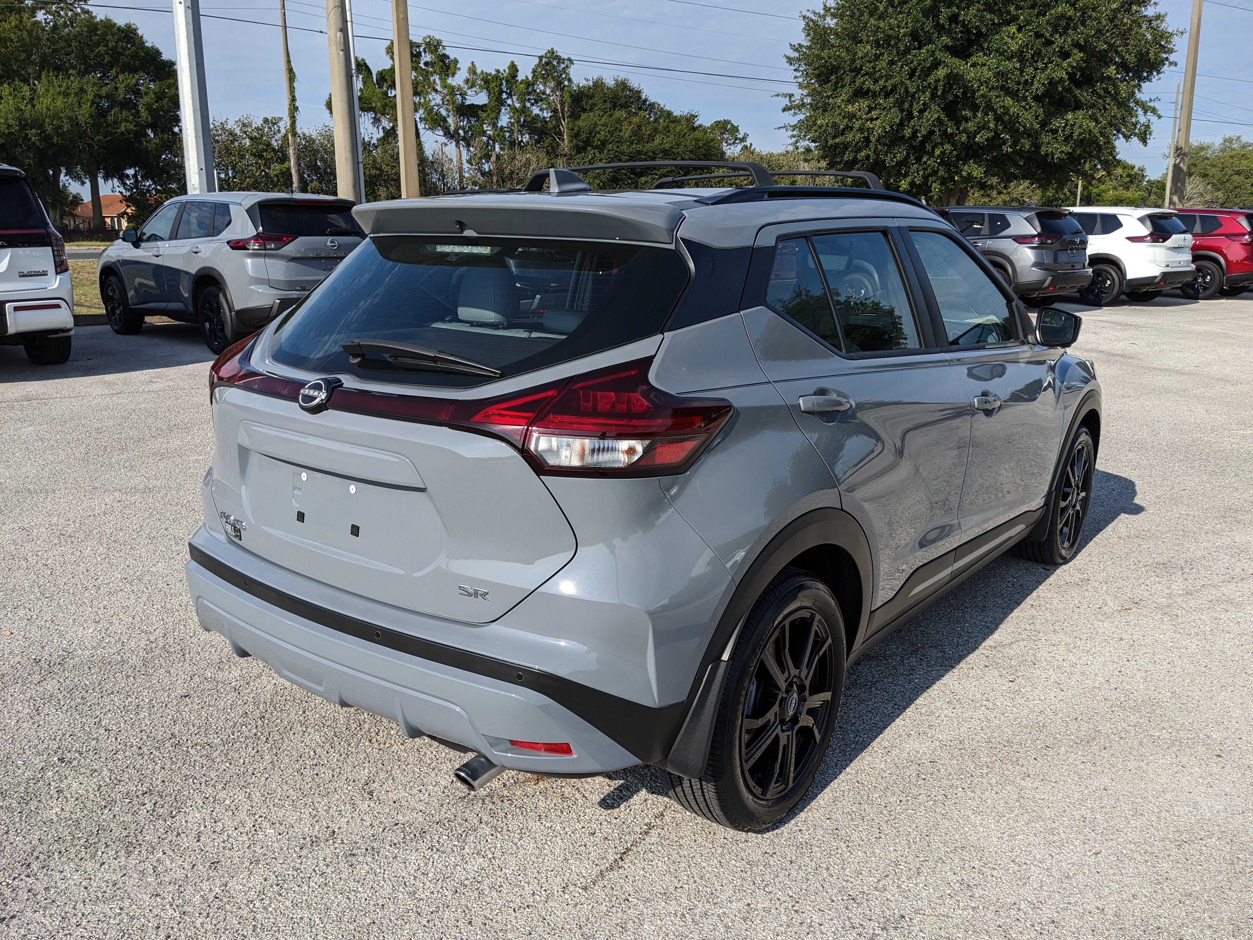 2024 Nissan Kicks SR