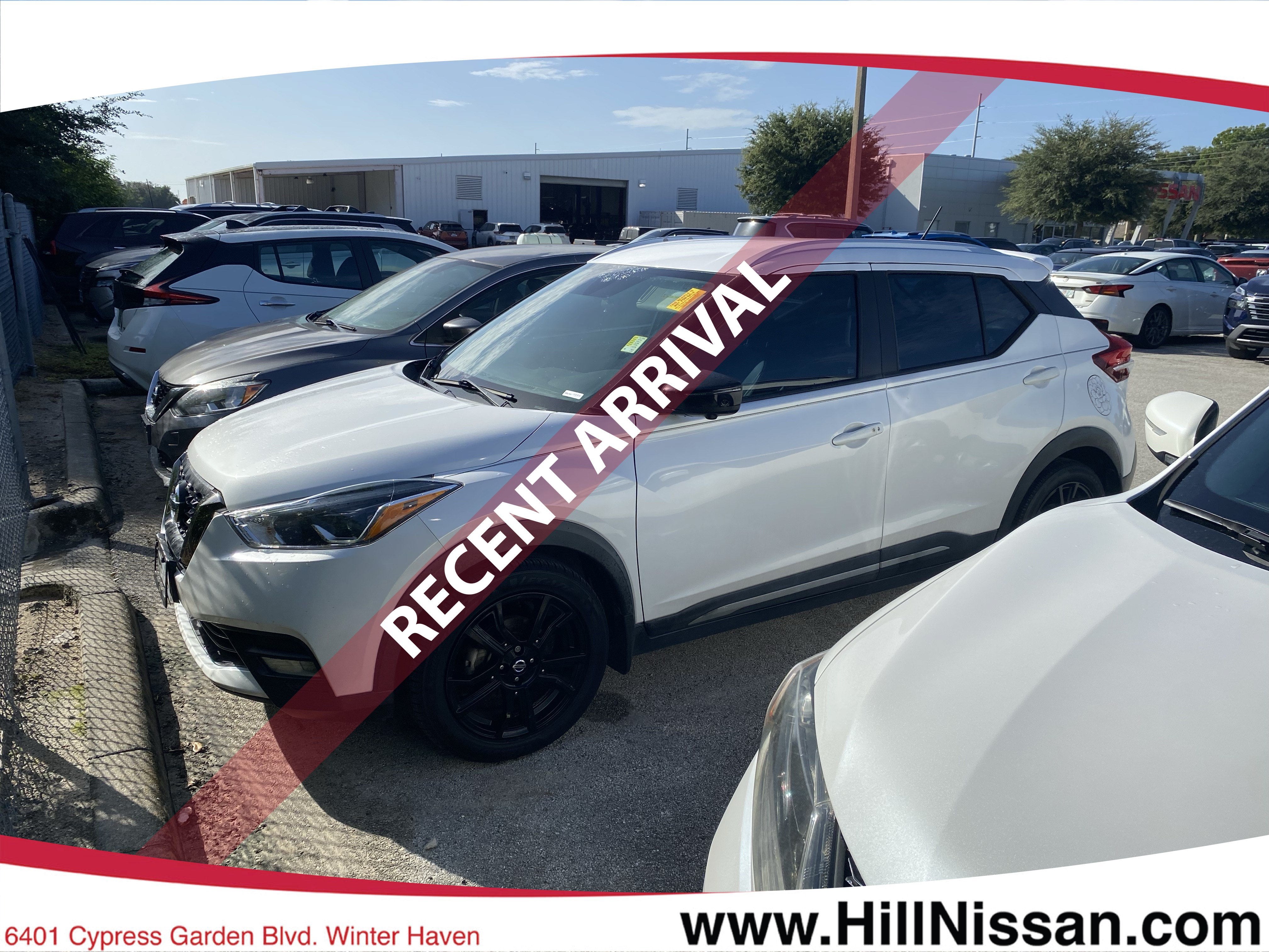 2020 Nissan Kicks SR
