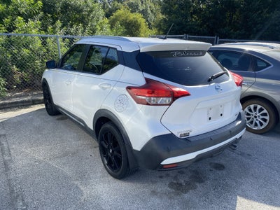 2020 Nissan Kicks SR