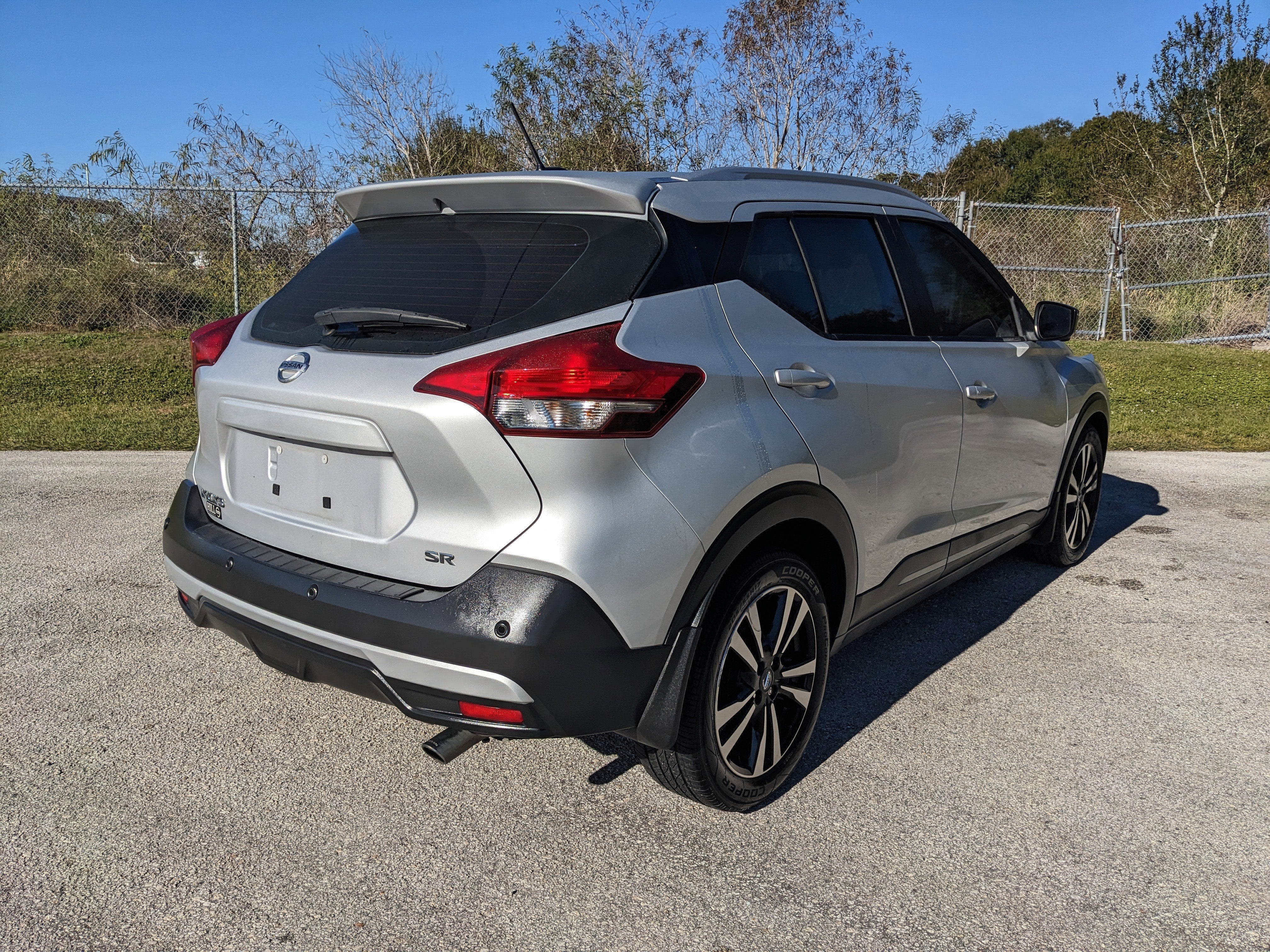 2020 Nissan Kicks SR