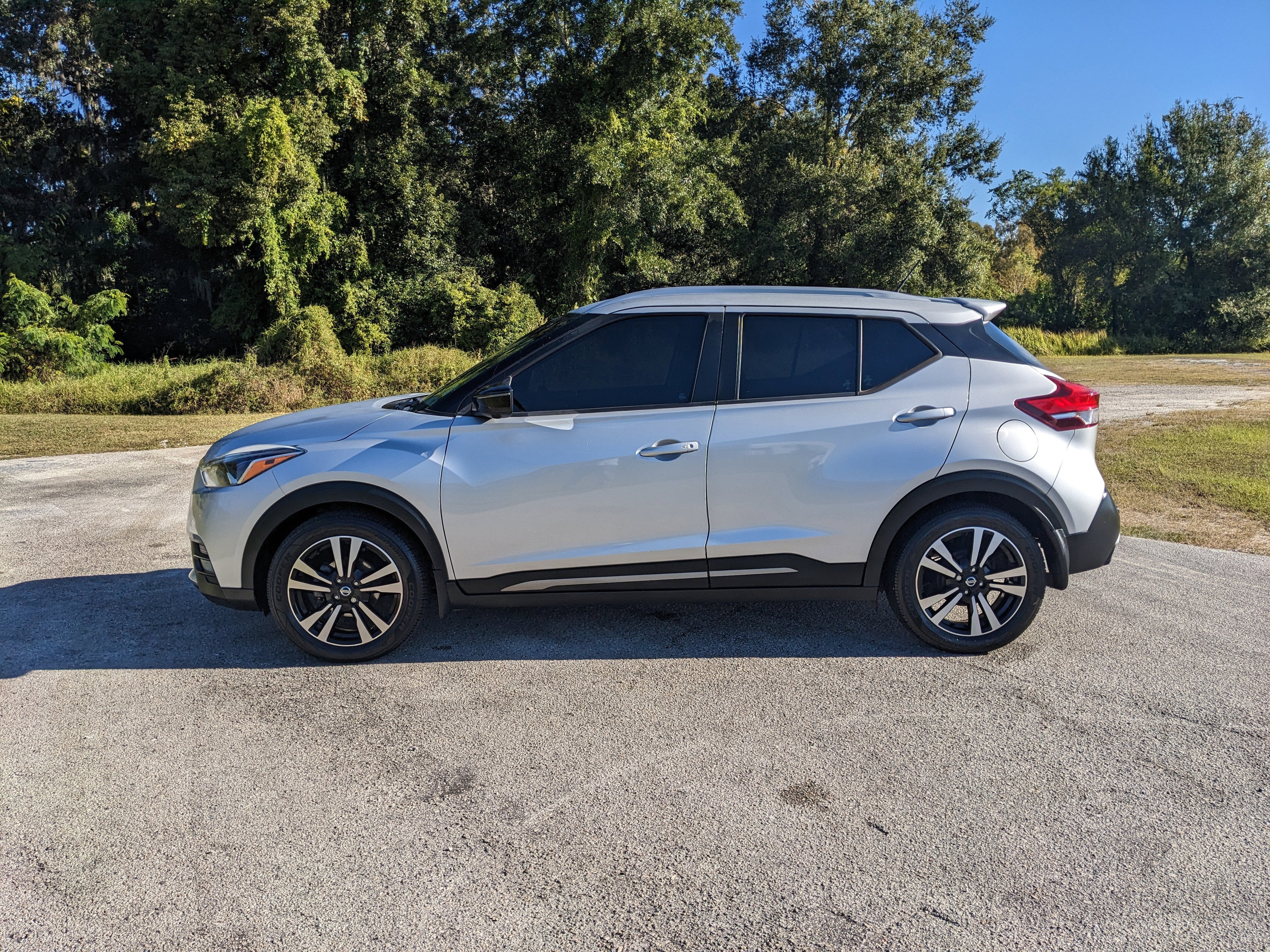 2020 Nissan Kicks SR