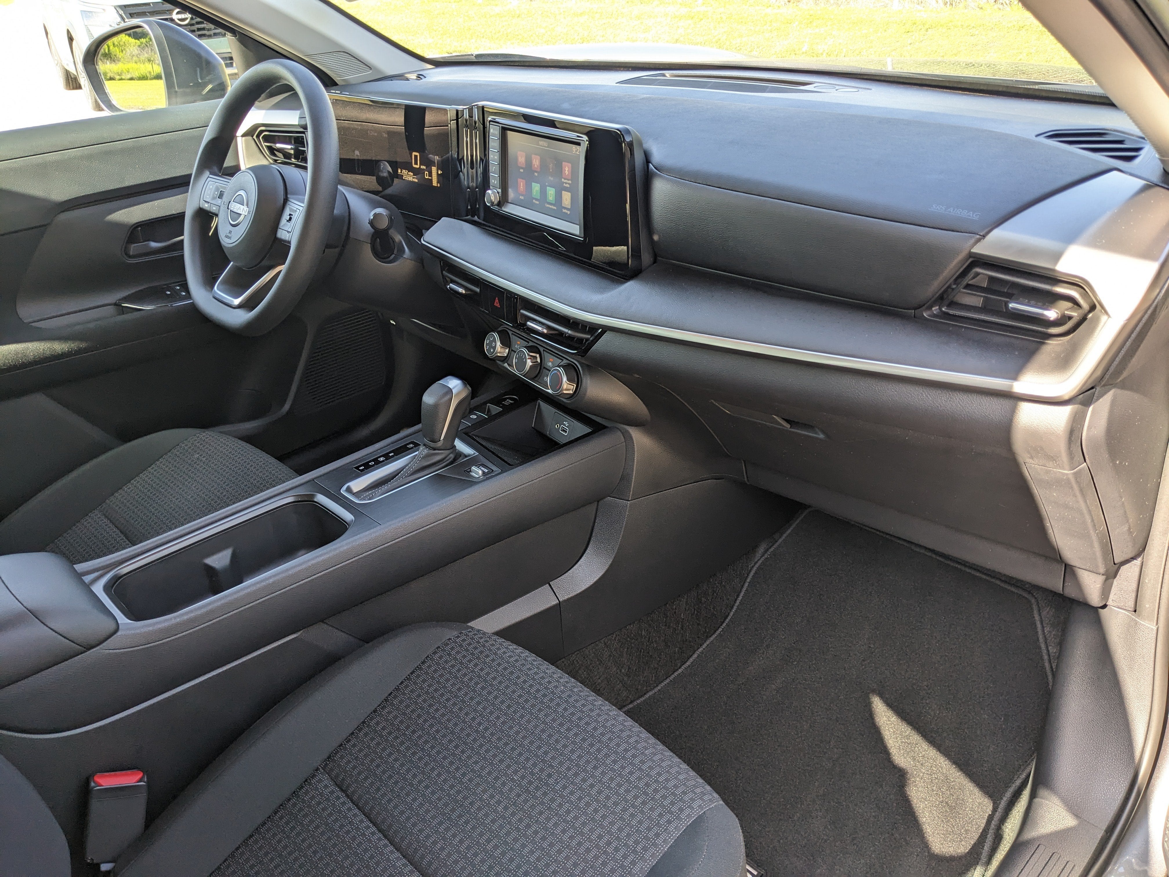 2025 Nissan Kicks S