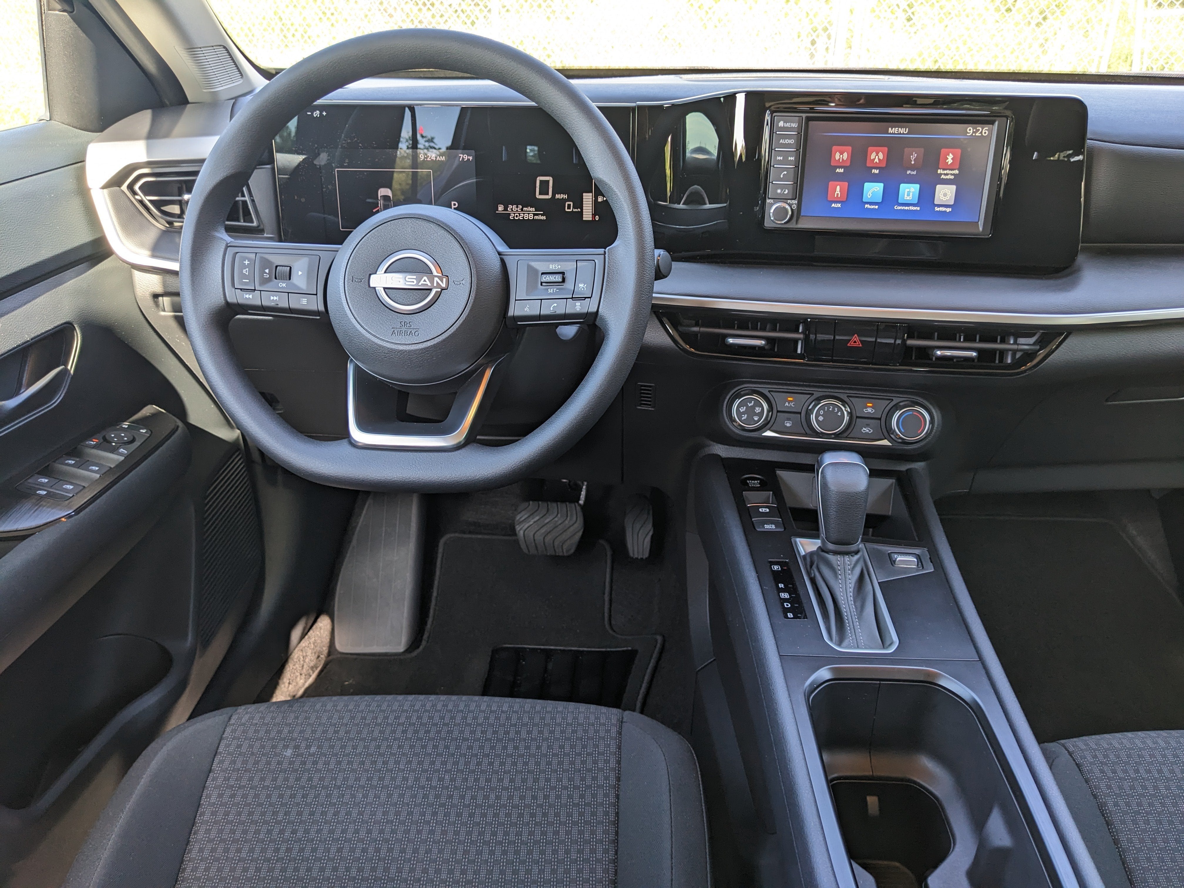 2025 Nissan Kicks S