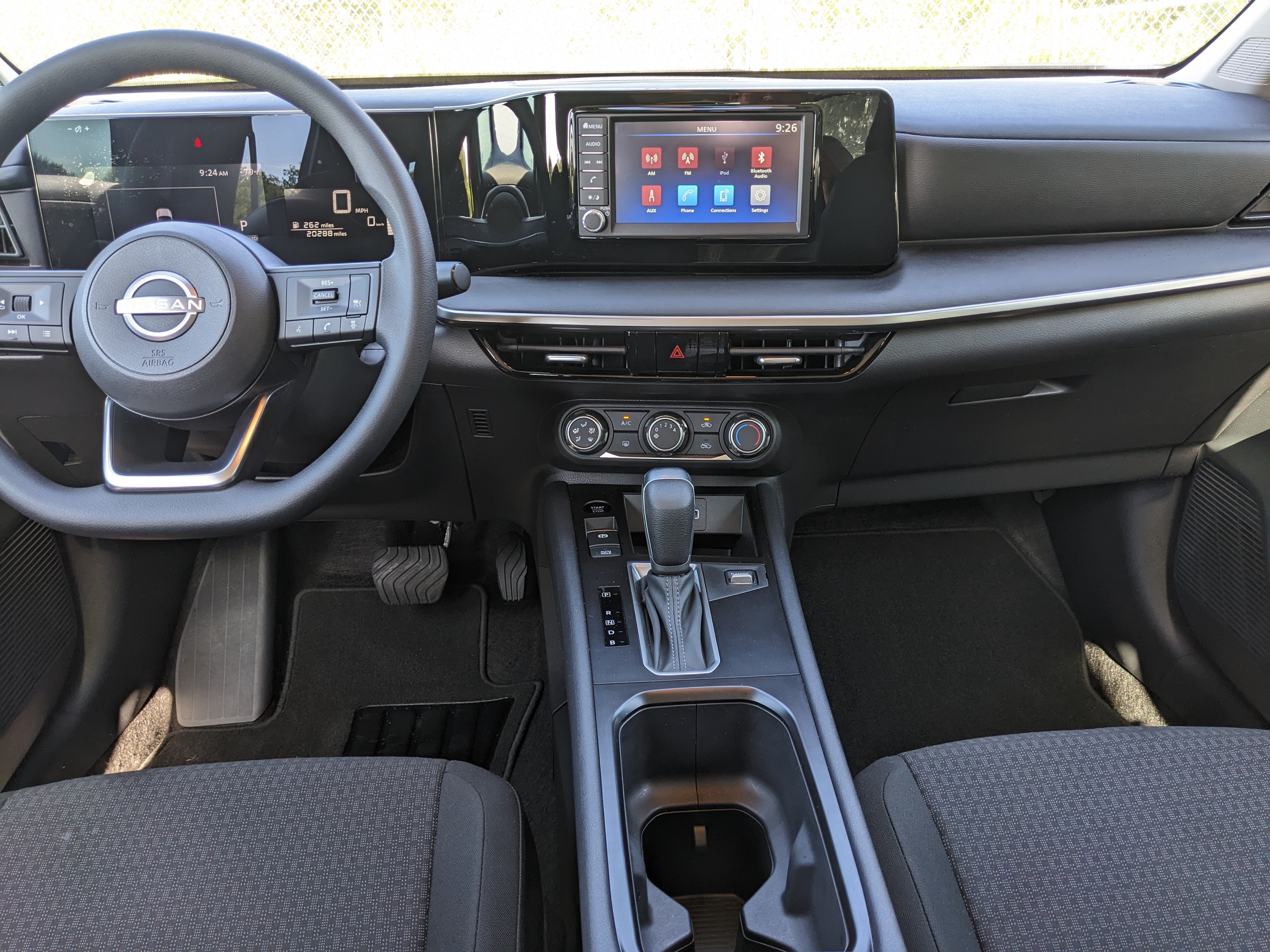 2025 Nissan Kicks S