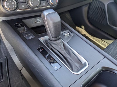2025 Nissan Kicks S