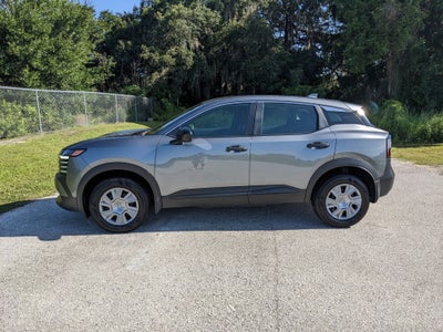 2025 Nissan Kicks S