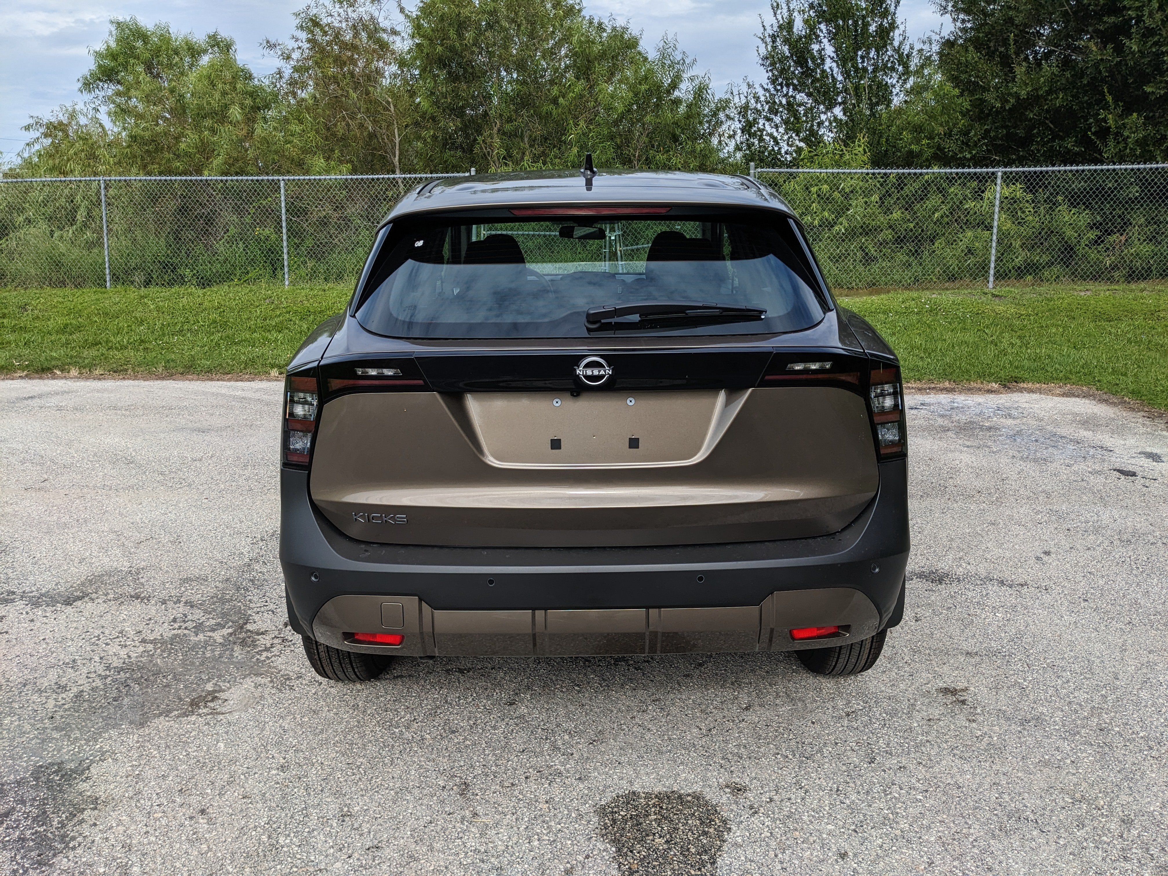 2026 Nissan Kicks S