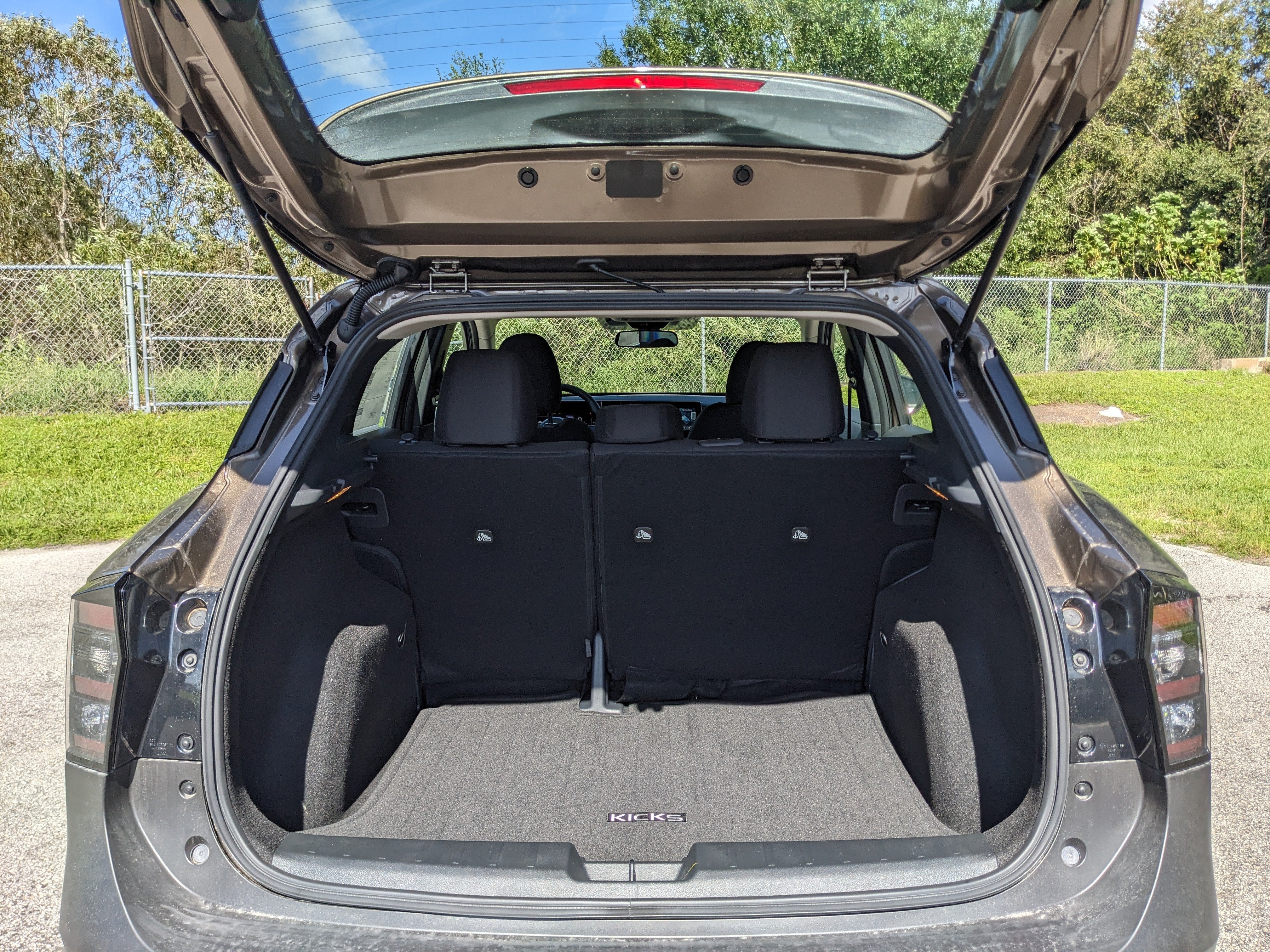 2027 Nissan Kicks S