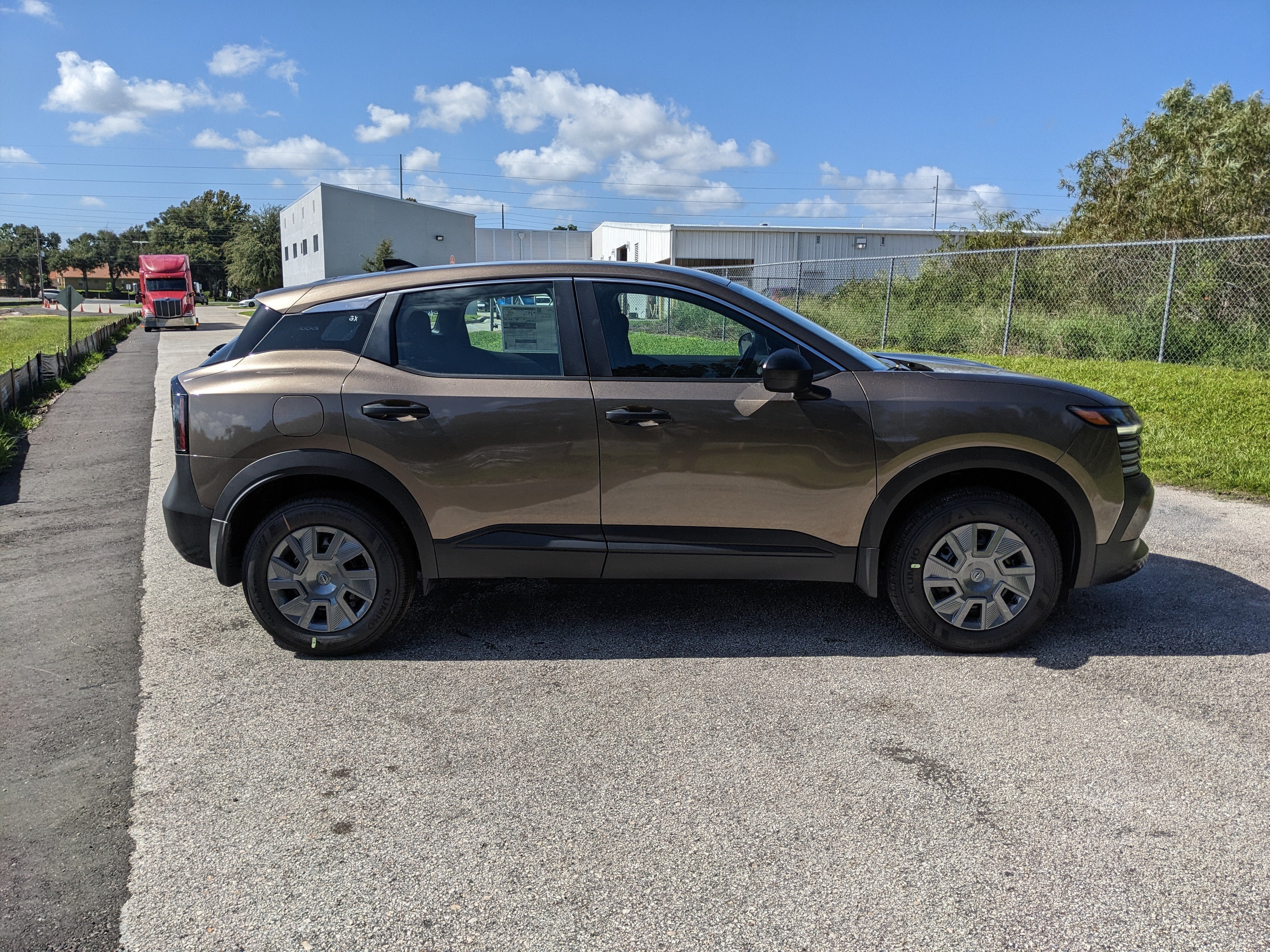 2027 Nissan Kicks S