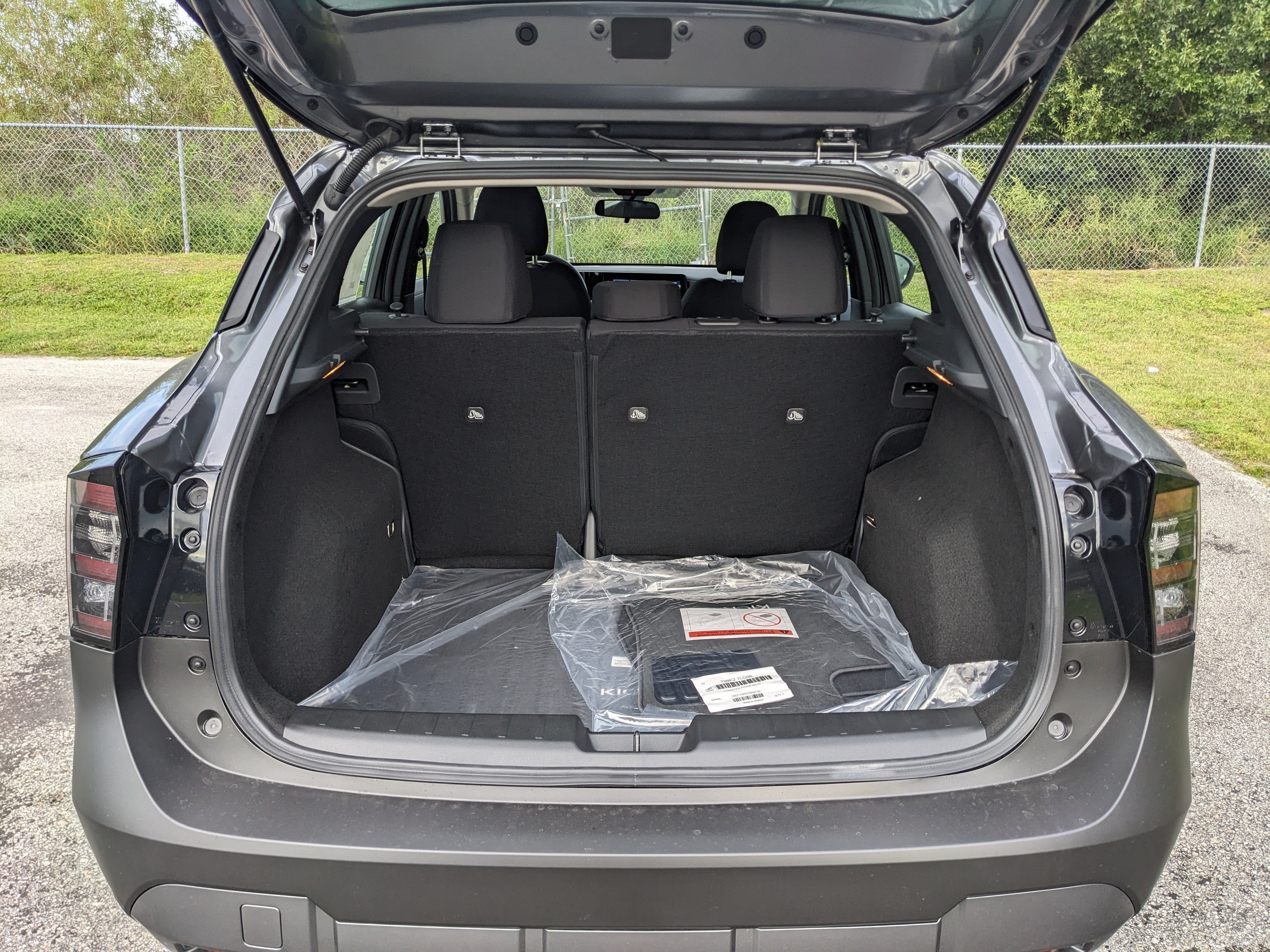 2027 Nissan Kicks S