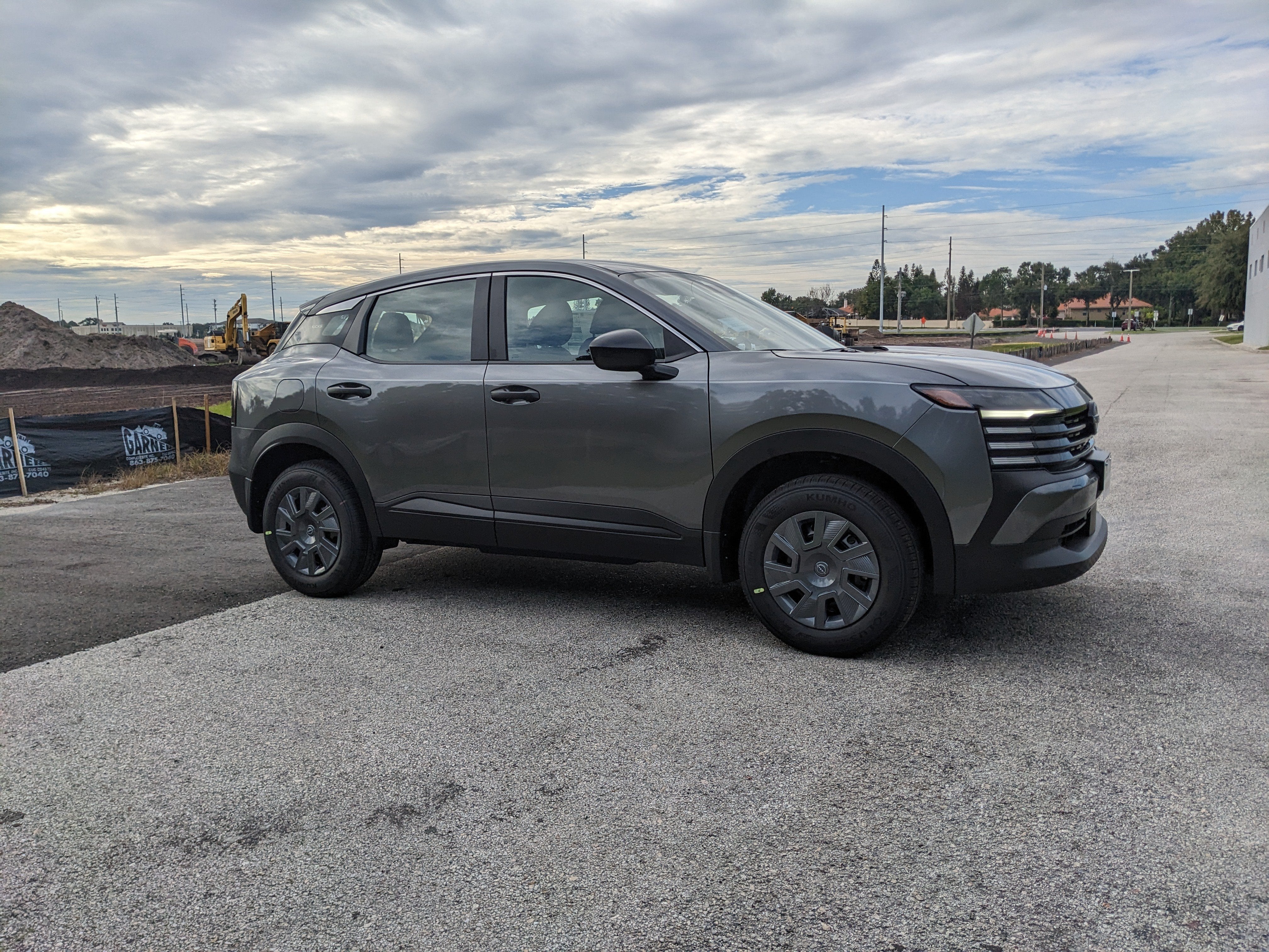 2027 Nissan Kicks S
