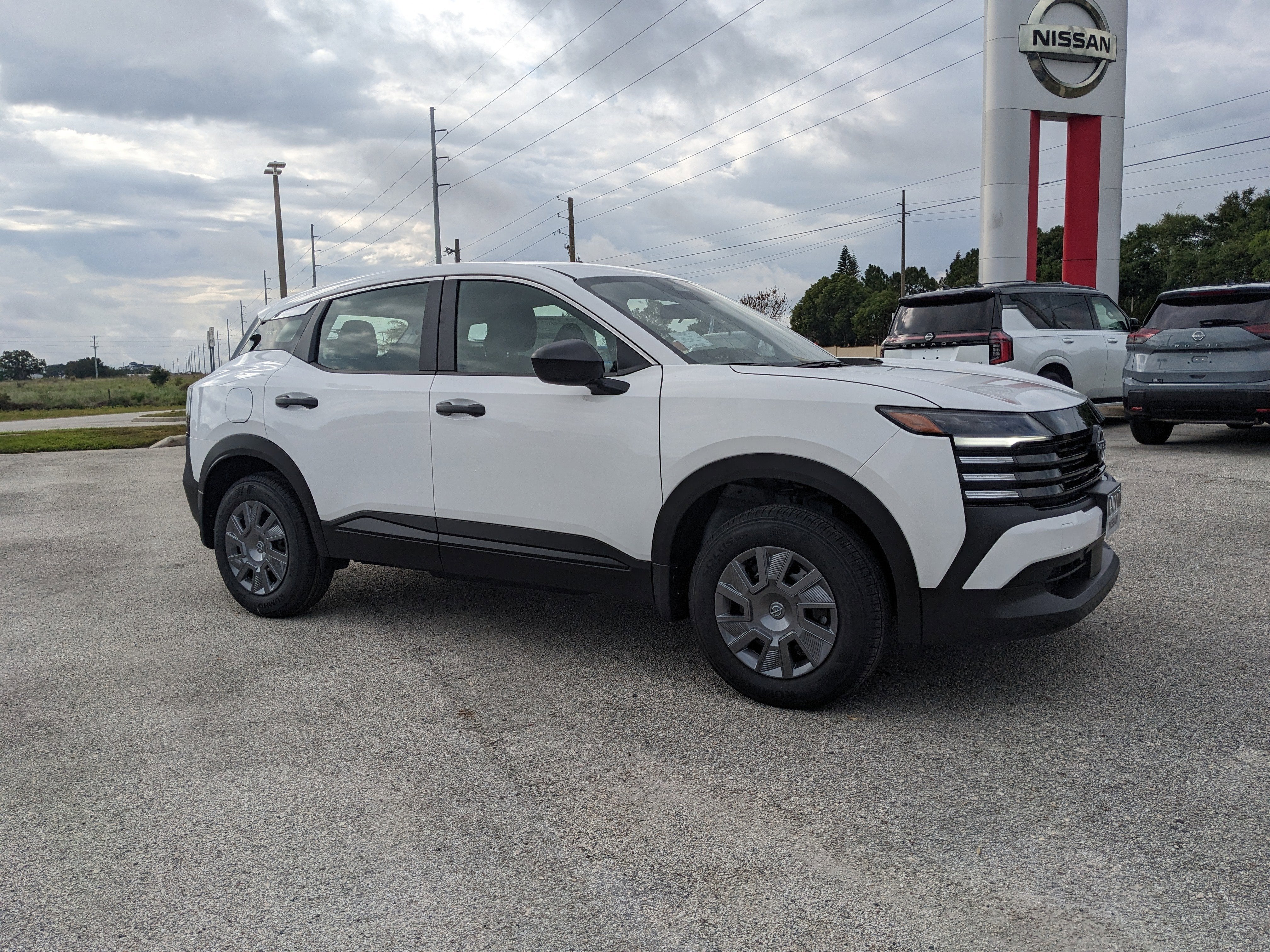 2026 Nissan Kicks S