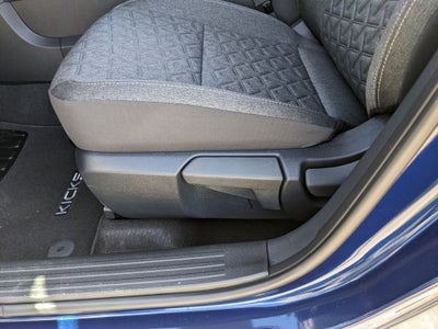 2027 Nissan Kicks SV