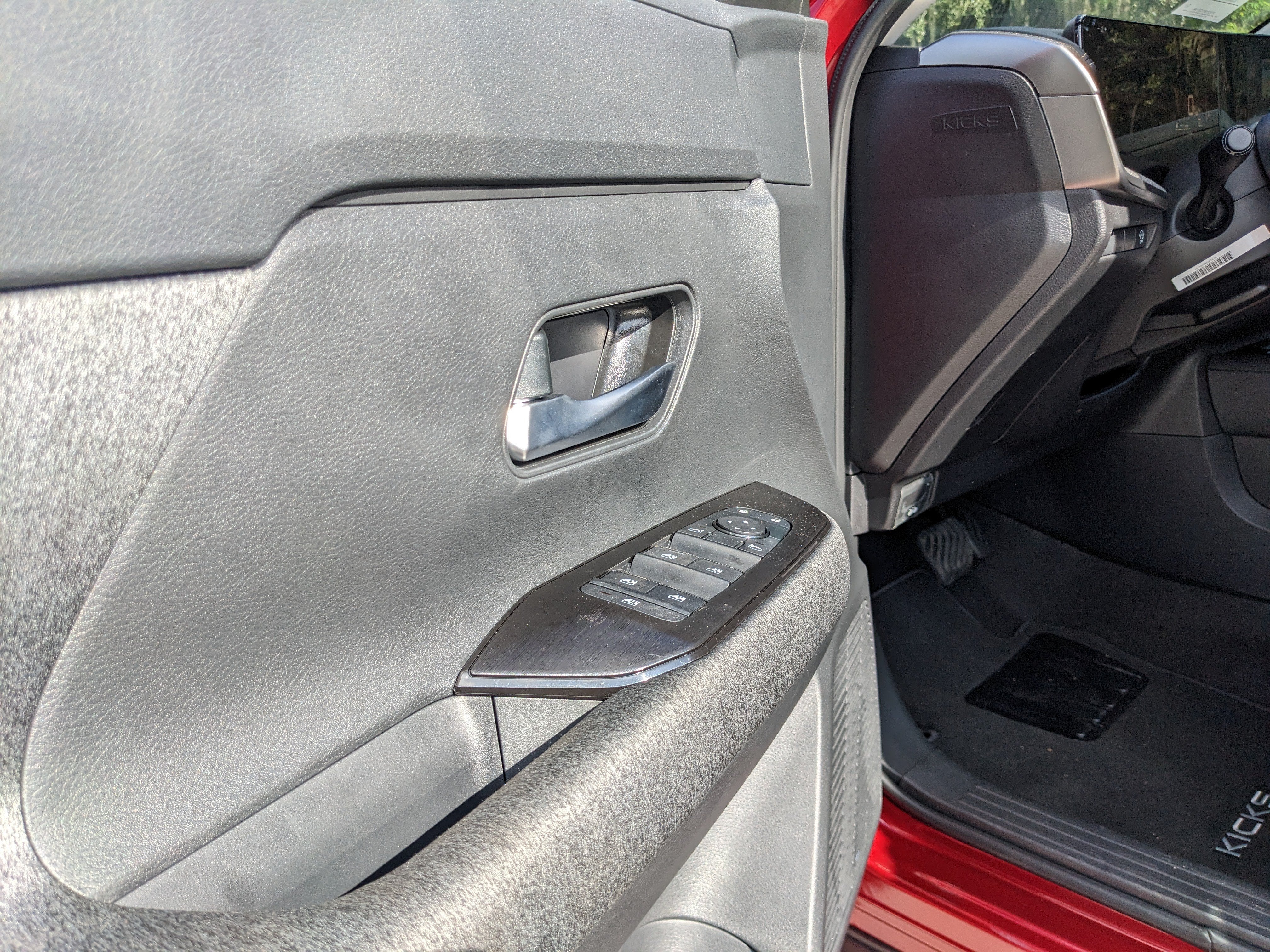 2027 Nissan Kicks SV