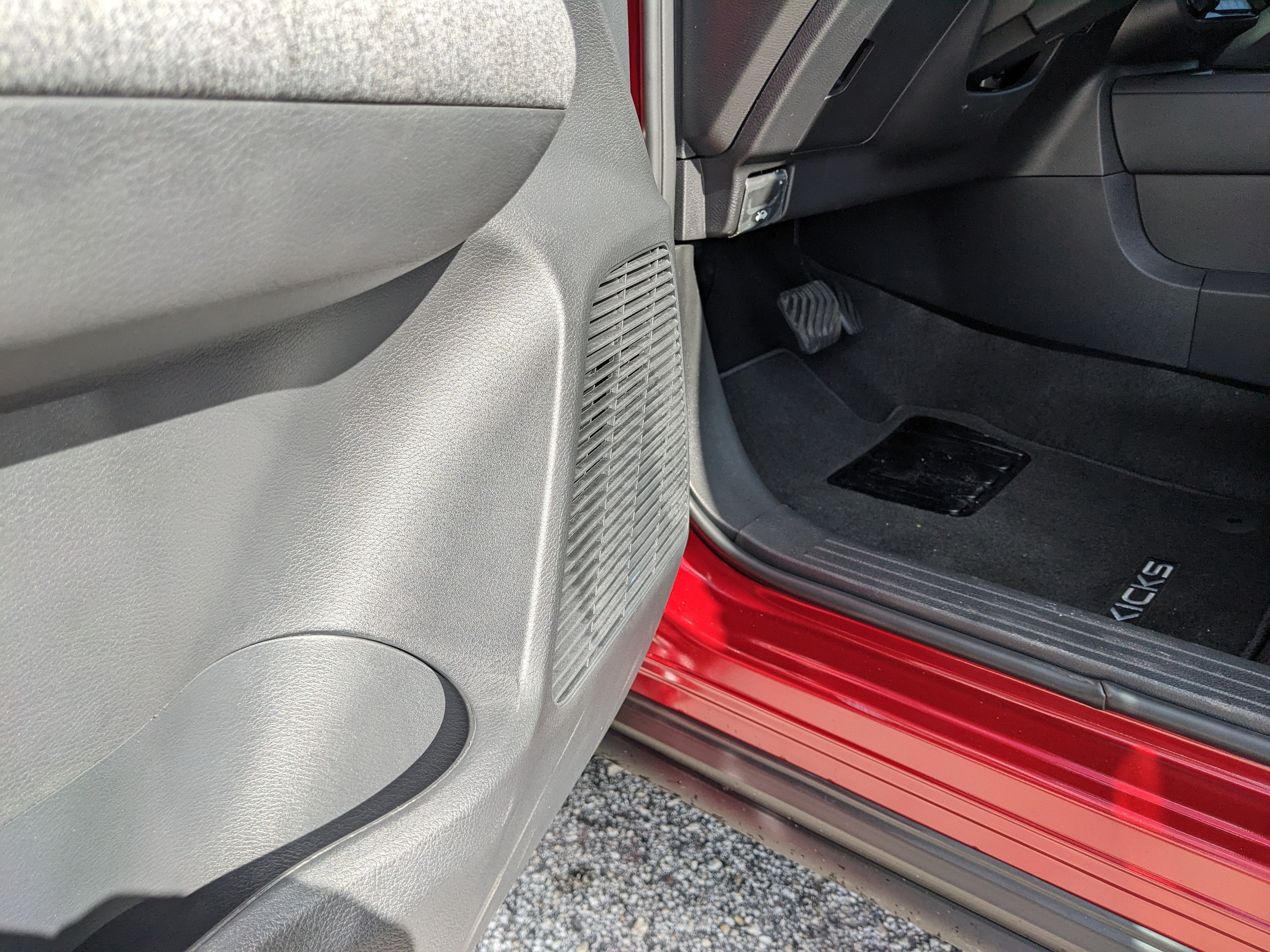 2027 Nissan Kicks SV