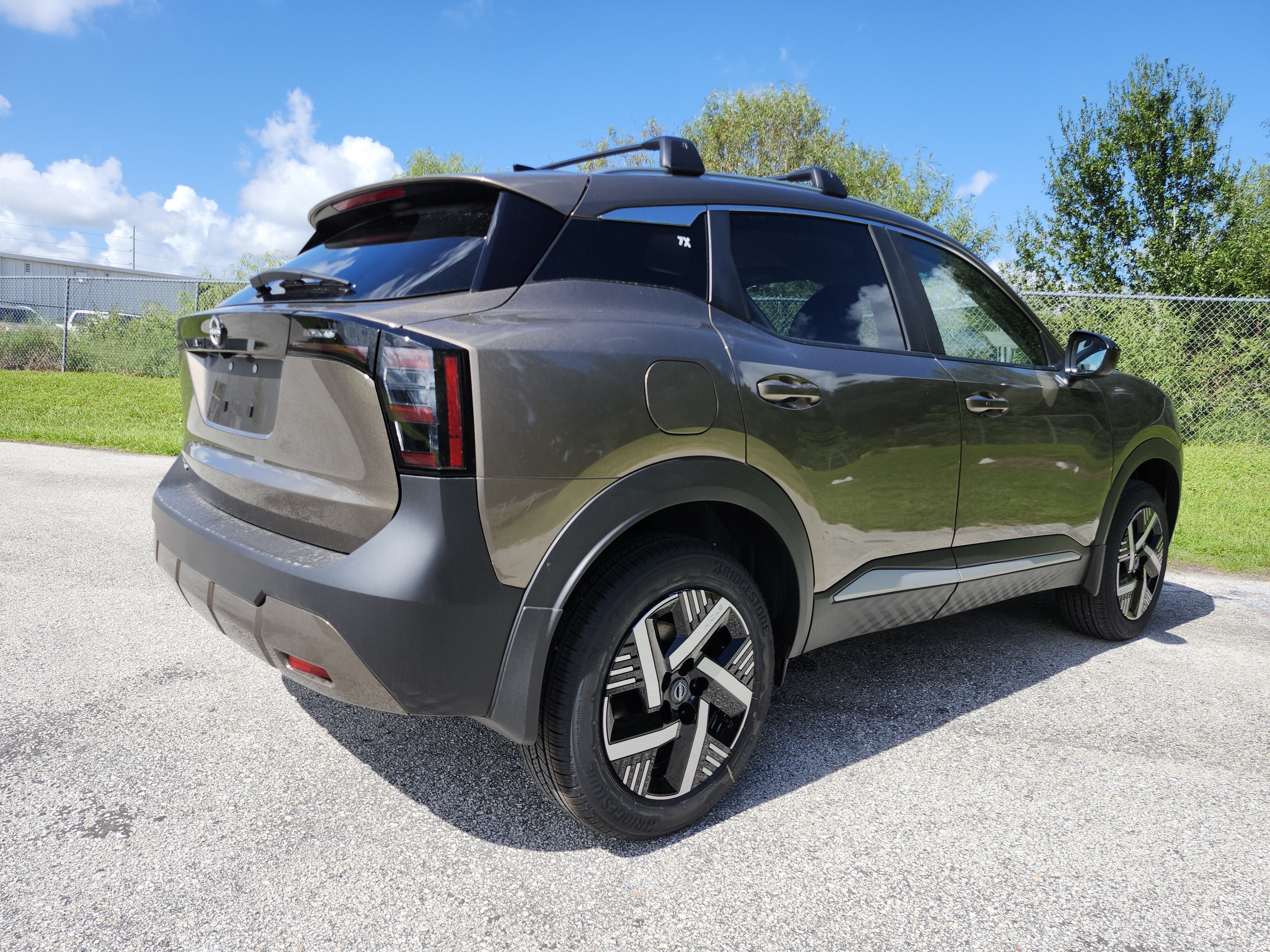 2027 Nissan Kicks SV