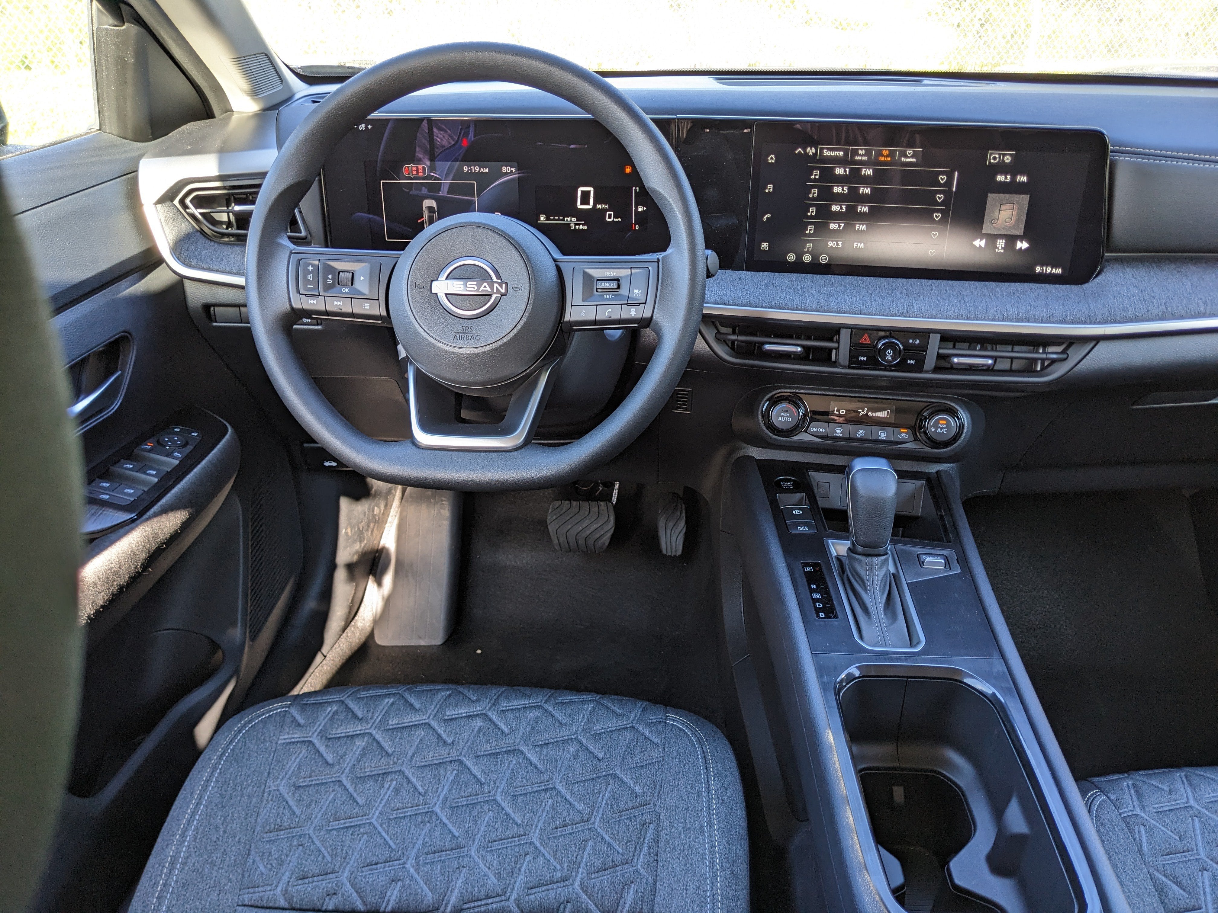 2027 Nissan Kicks SV