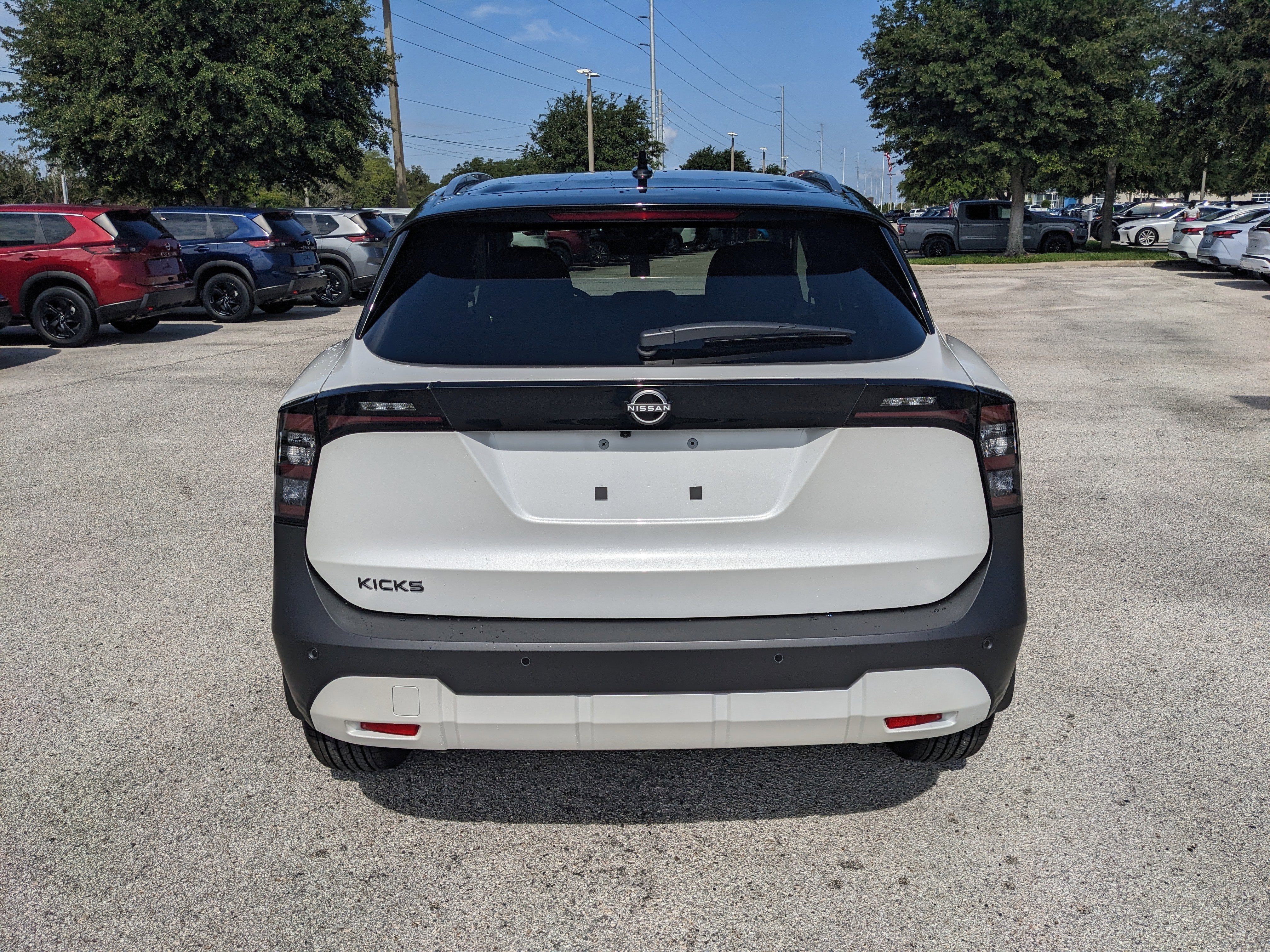 2026 Nissan Kicks SV