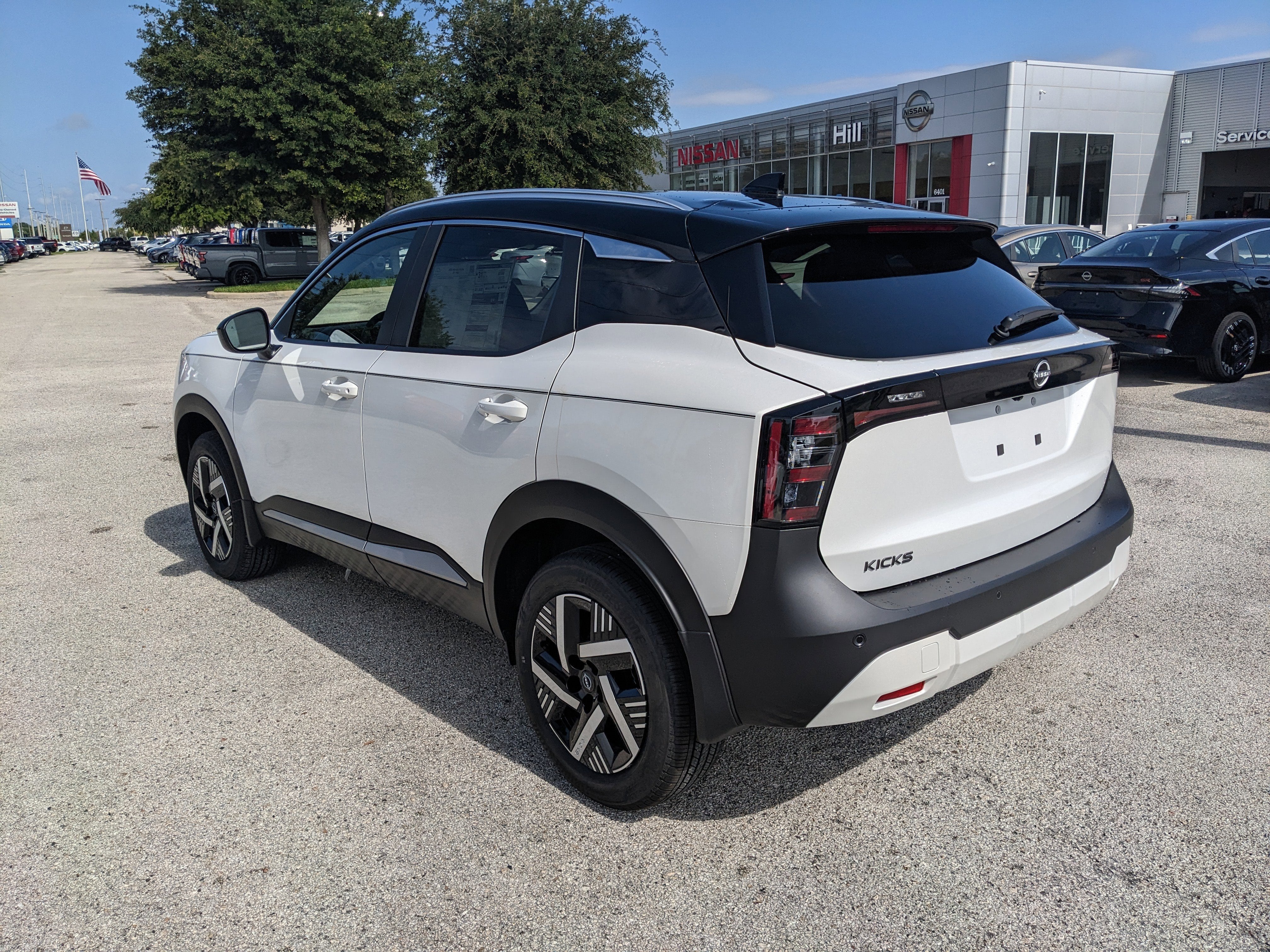 2026 Nissan Kicks SV