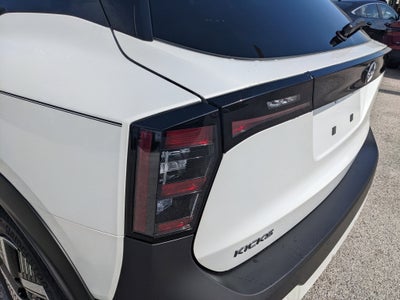 2026 Nissan Kicks SV