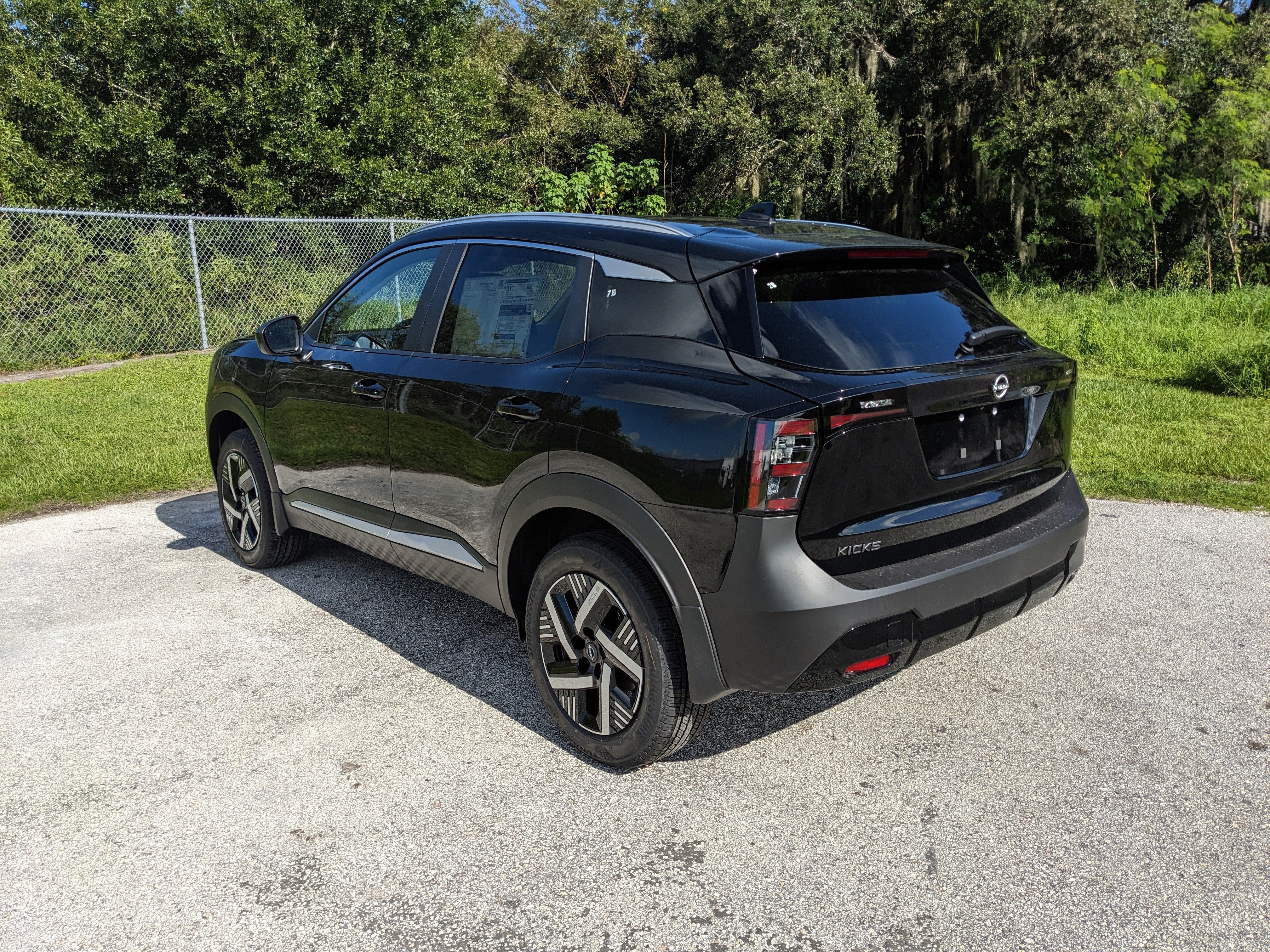 2027 Nissan Kicks SV