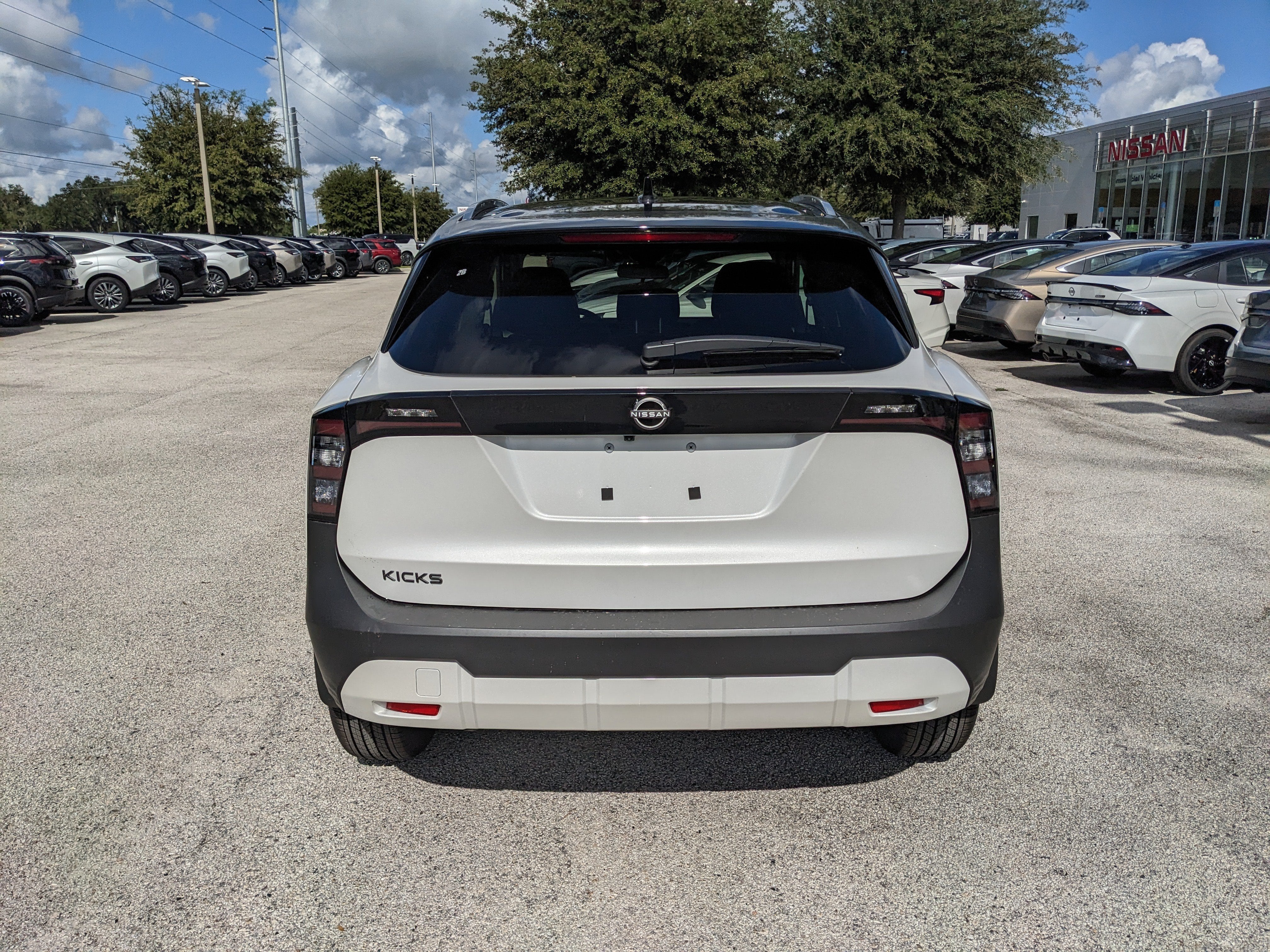 2027 Nissan Kicks SV
