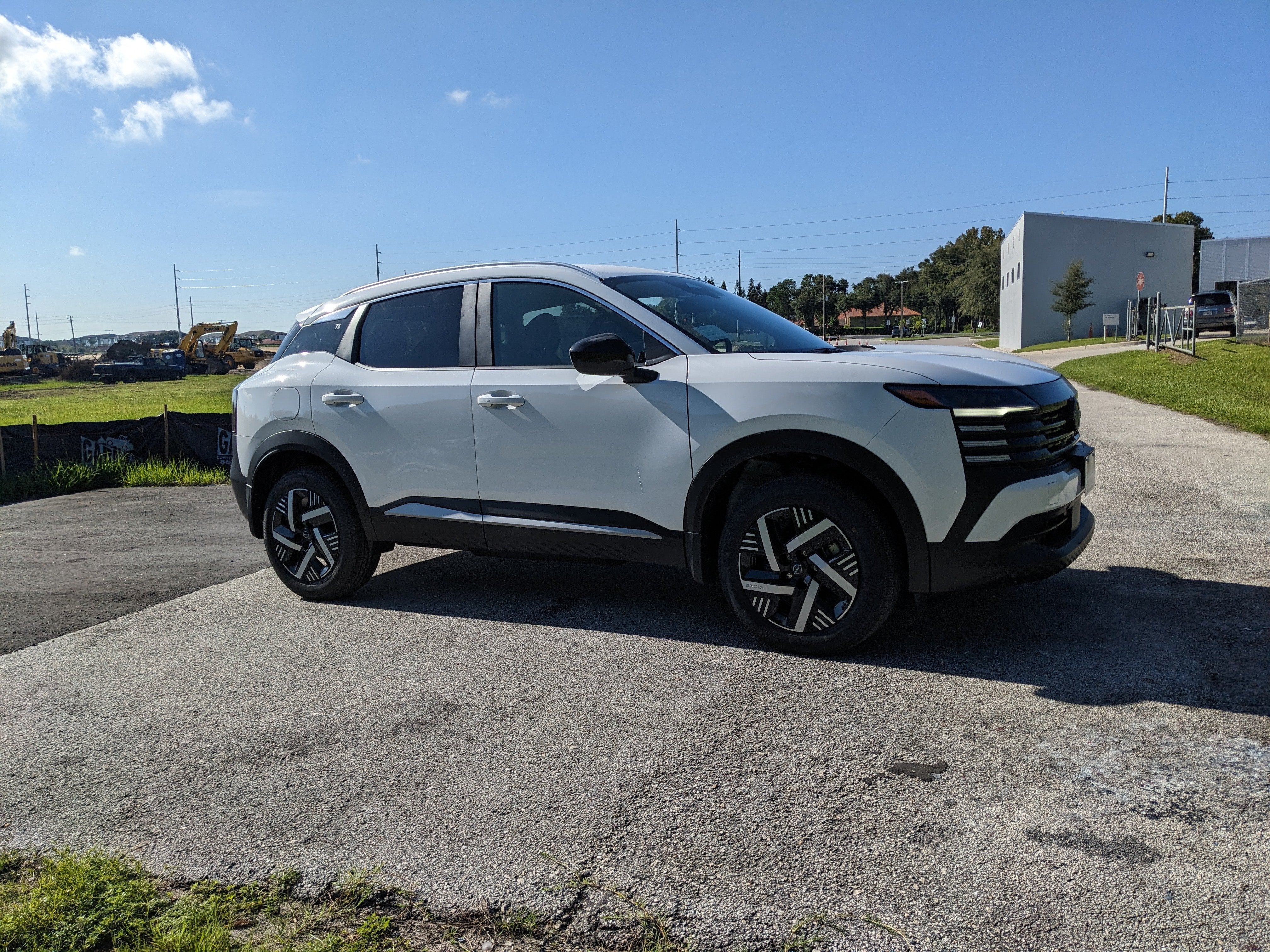2027 Nissan Kicks SV