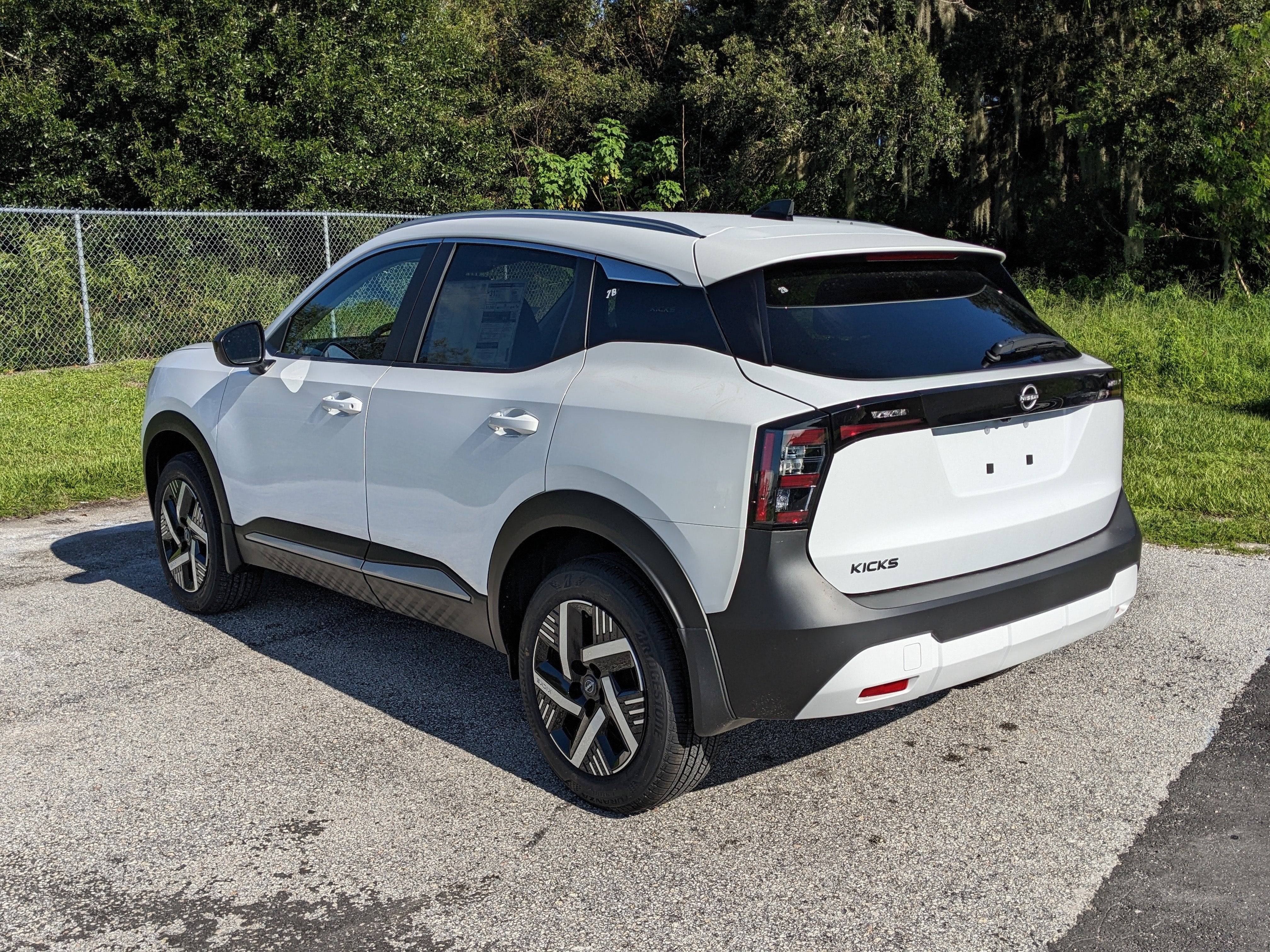 2027 Nissan Kicks SV