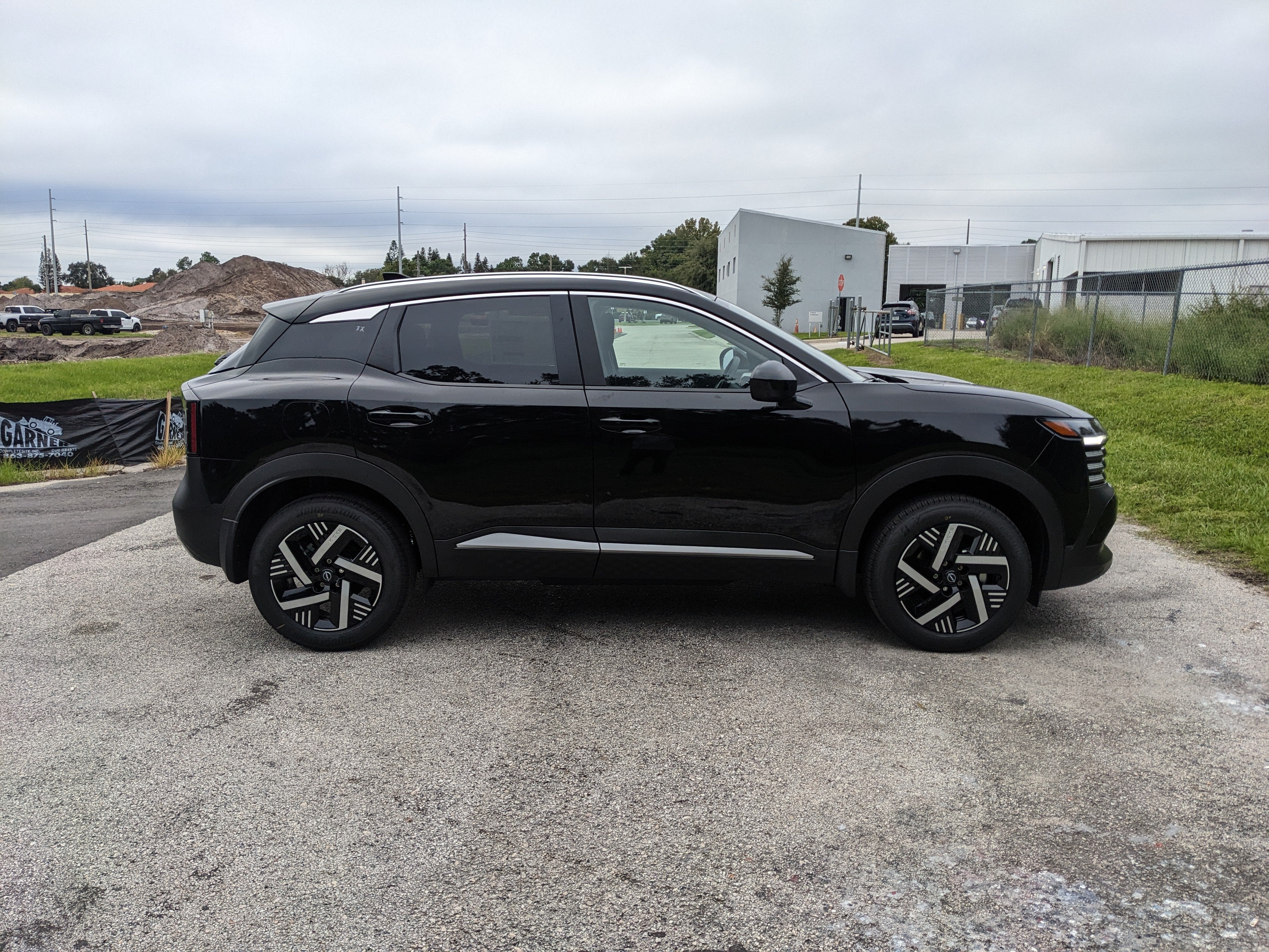 2027 Nissan Kicks SV