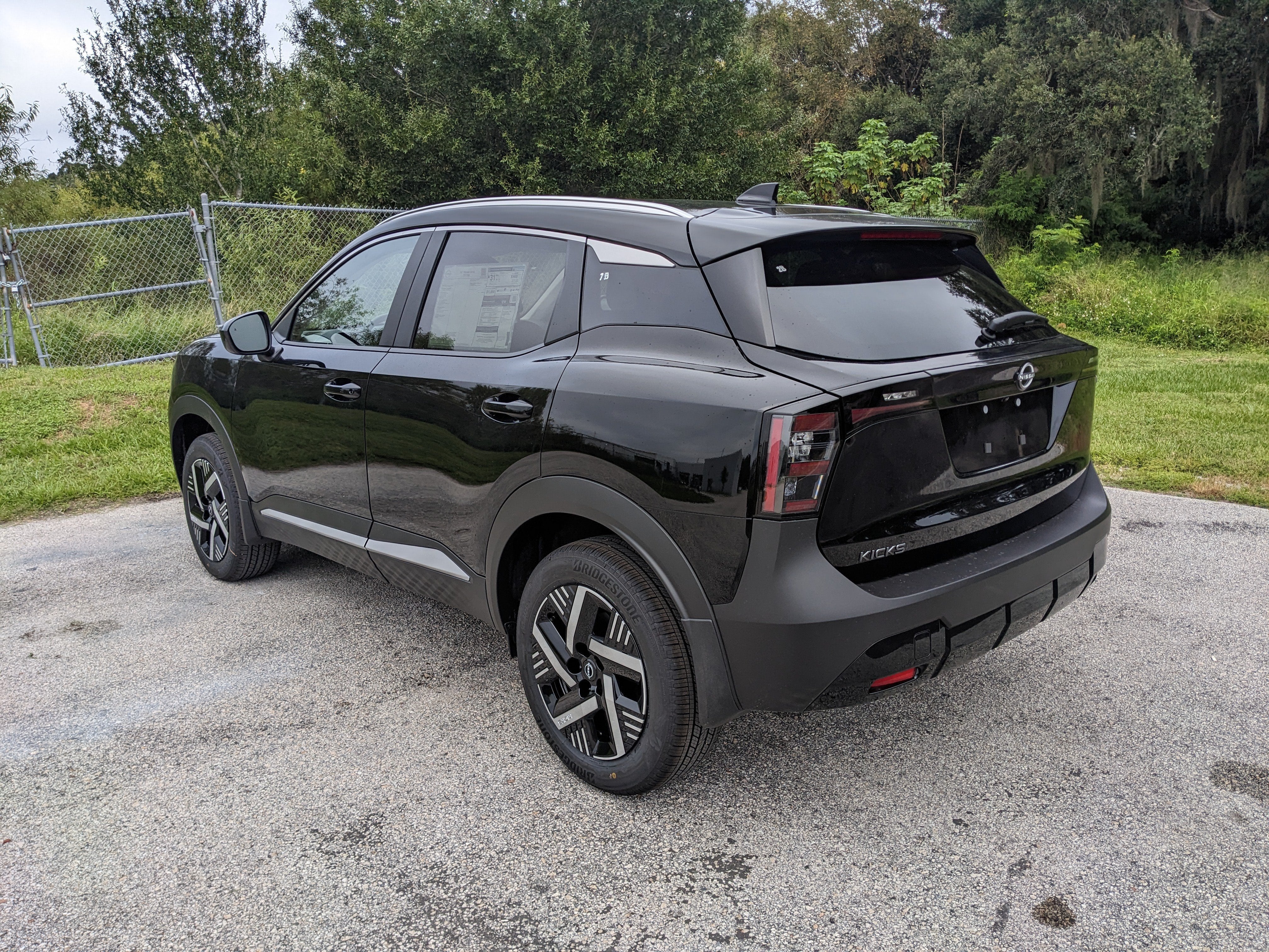 2027 Nissan Kicks SV