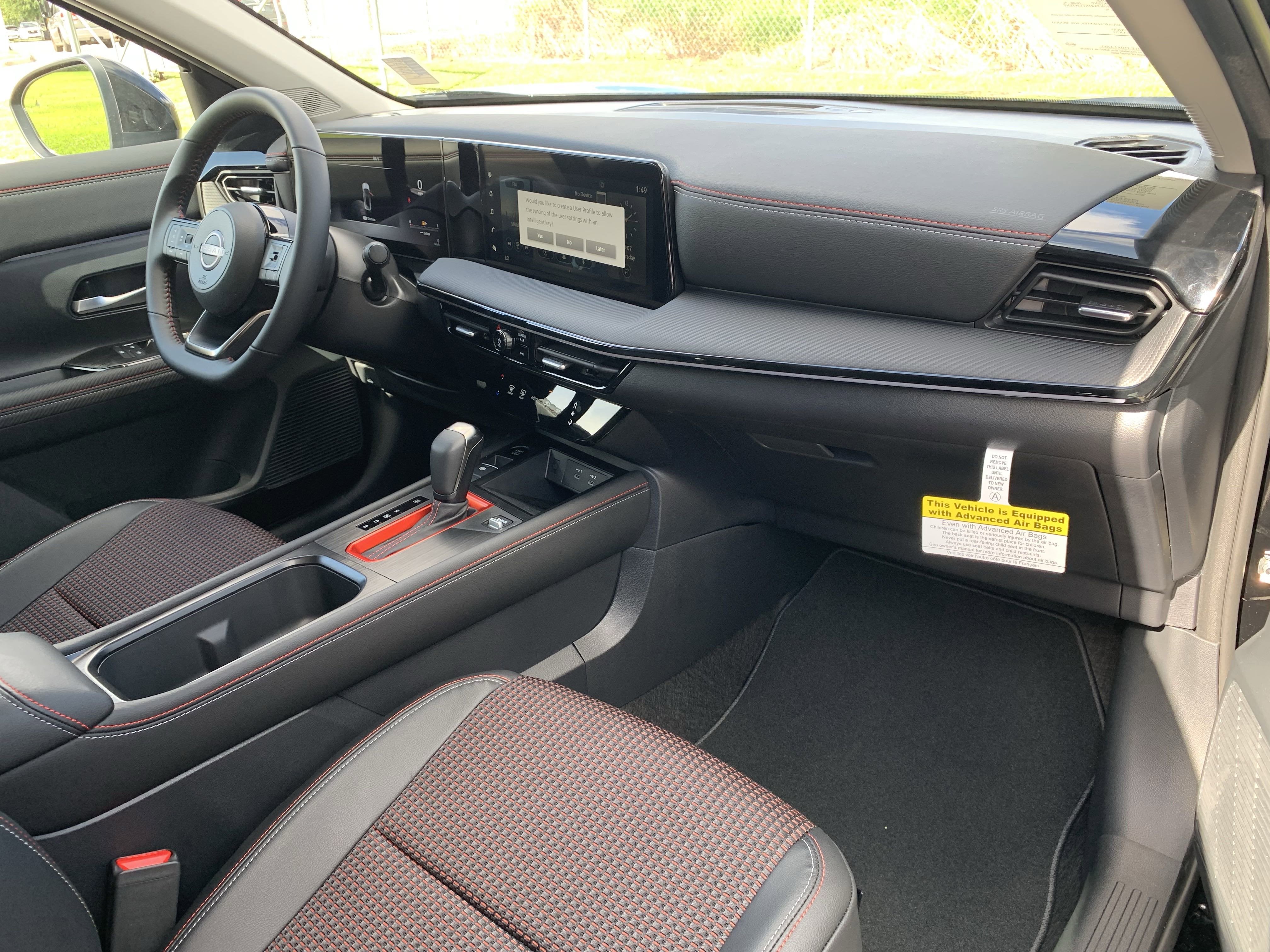 2025 Nissan Kicks SR