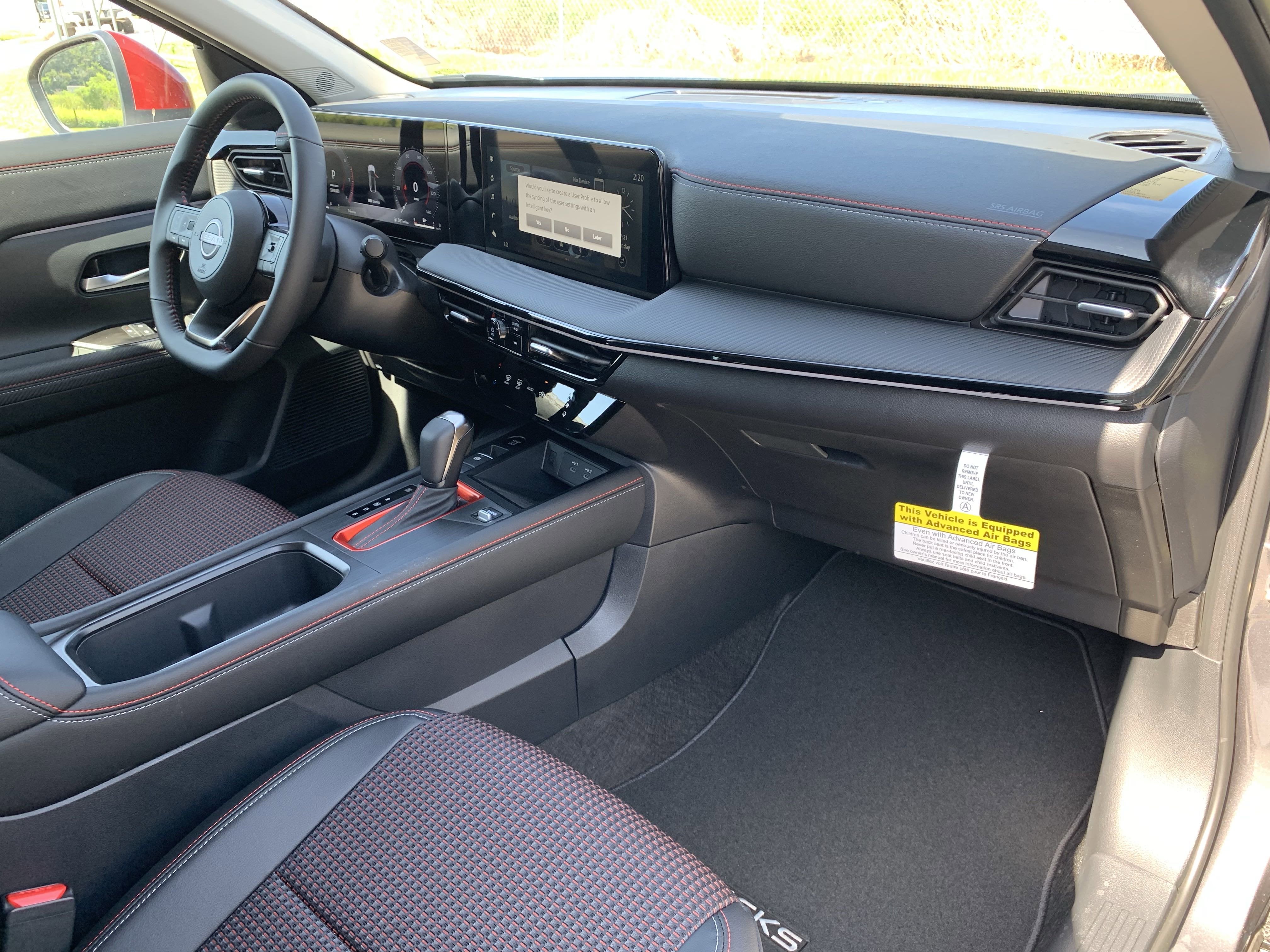 2025 Nissan Kicks SR