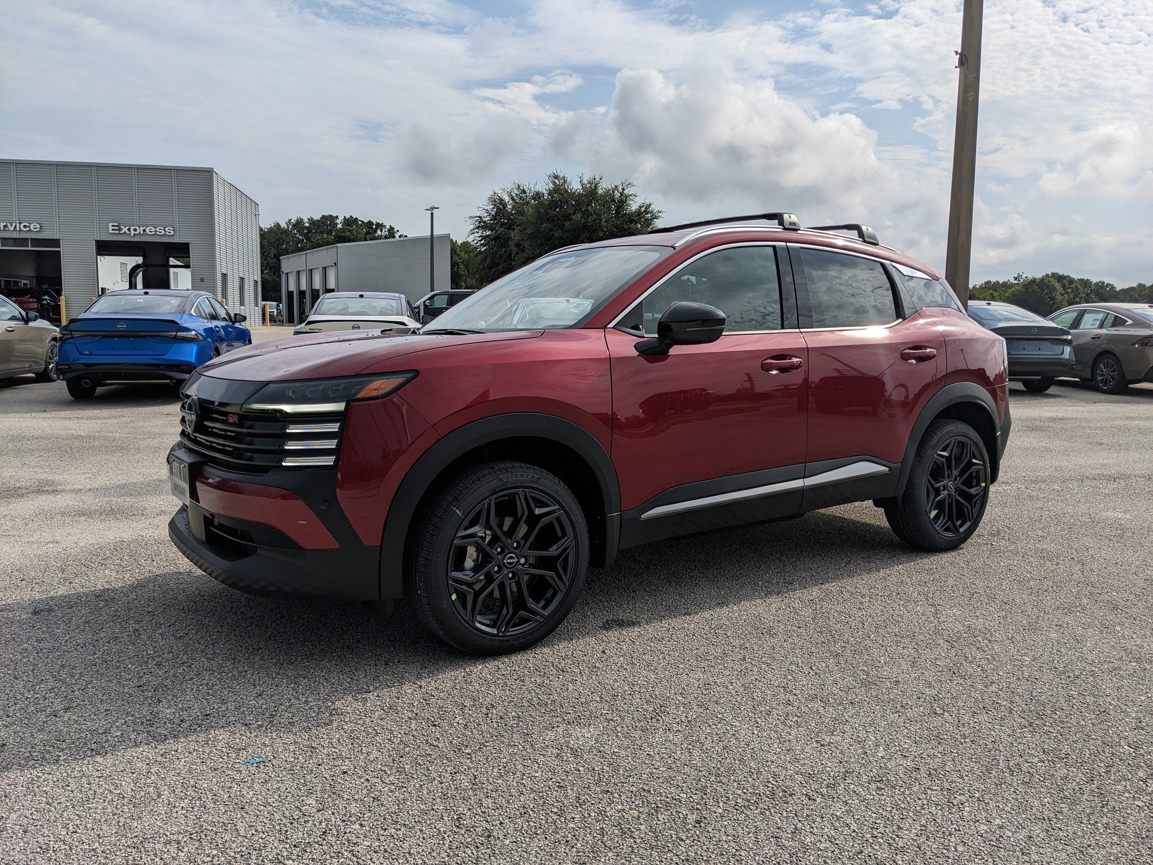 2026 Nissan Kicks SR