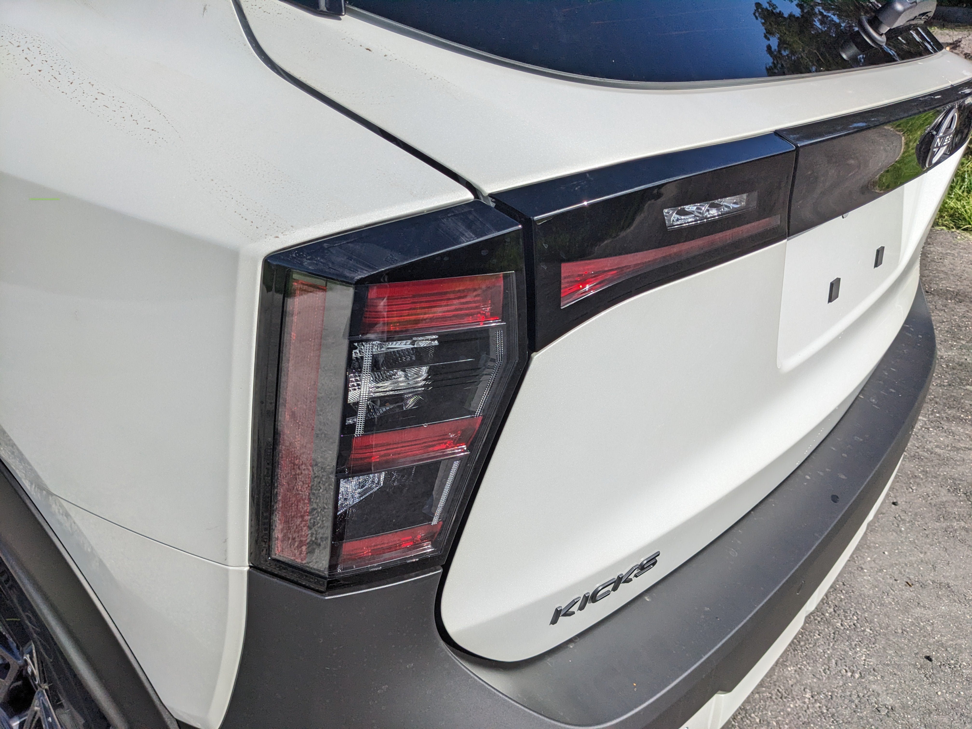 2027 Nissan Kicks SR