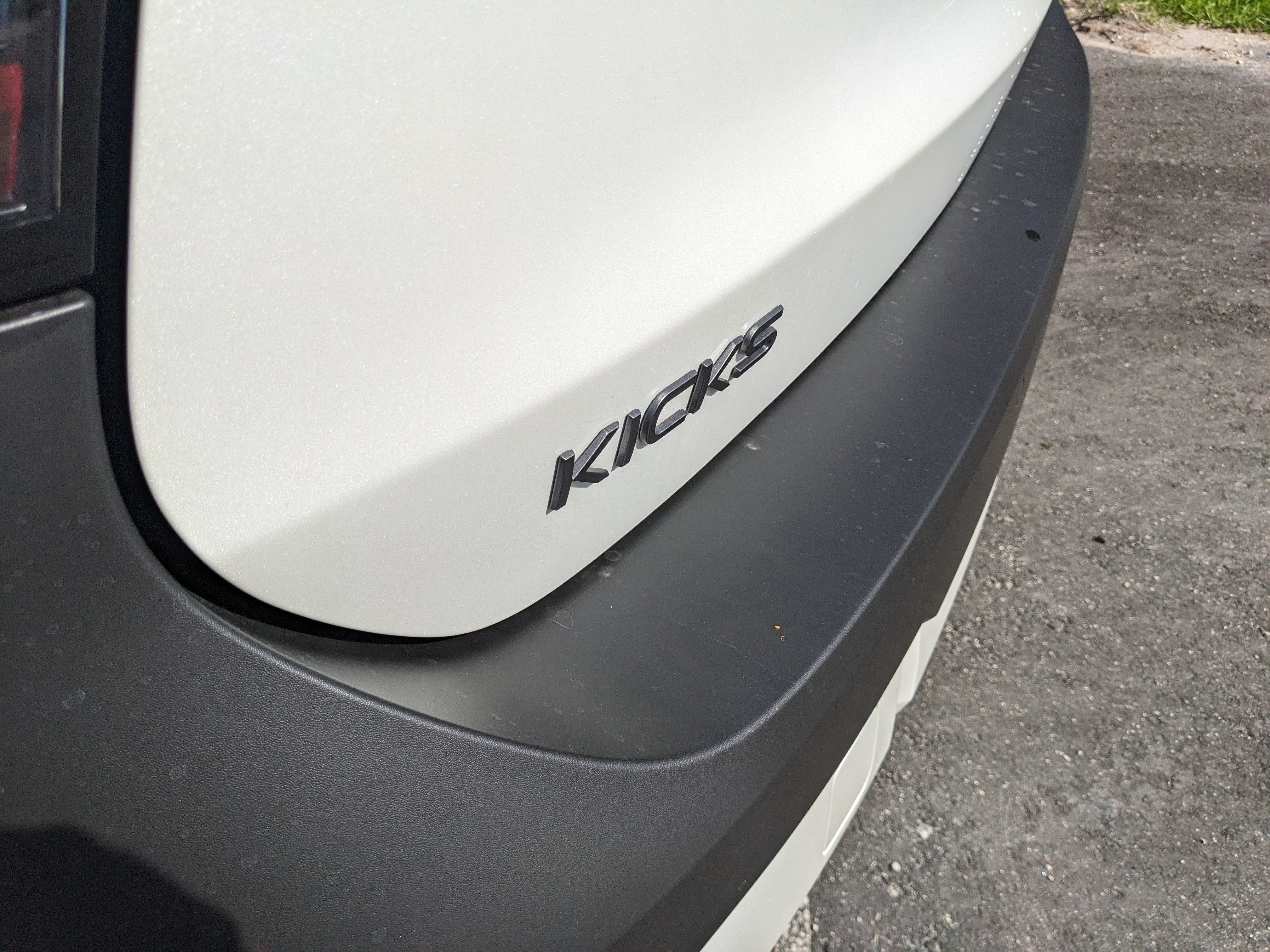 2027 Nissan Kicks SR