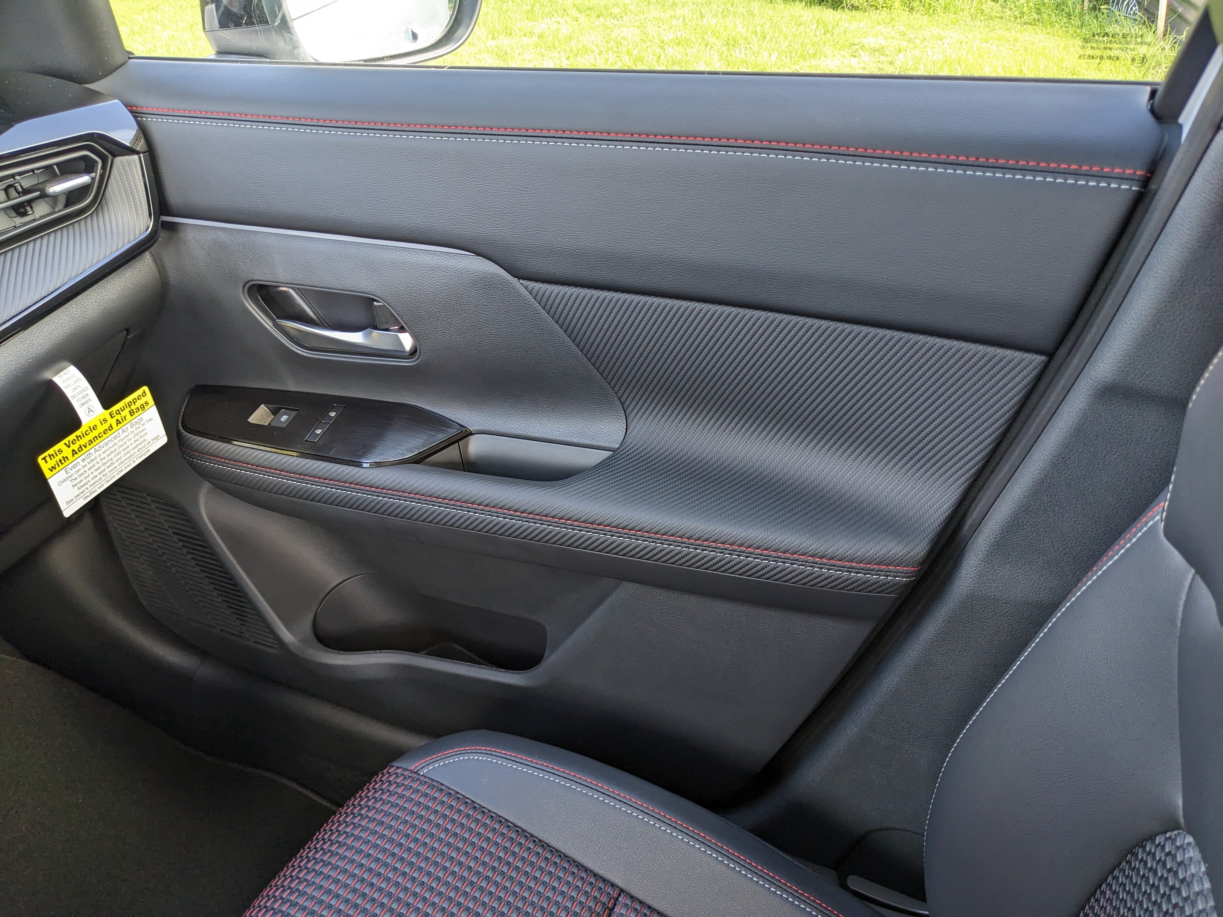 2027 Nissan Kicks SR