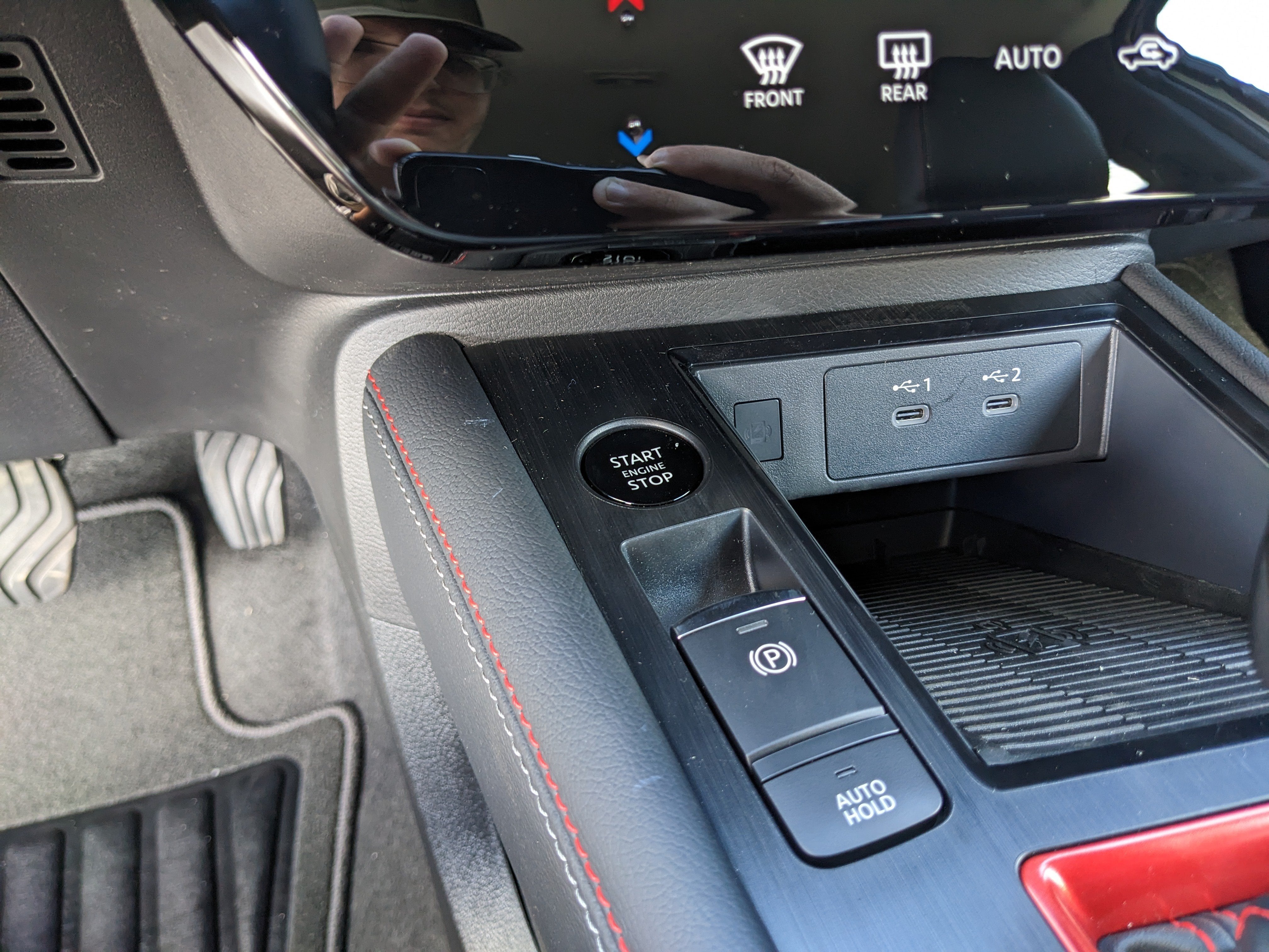 2027 Nissan Kicks SR