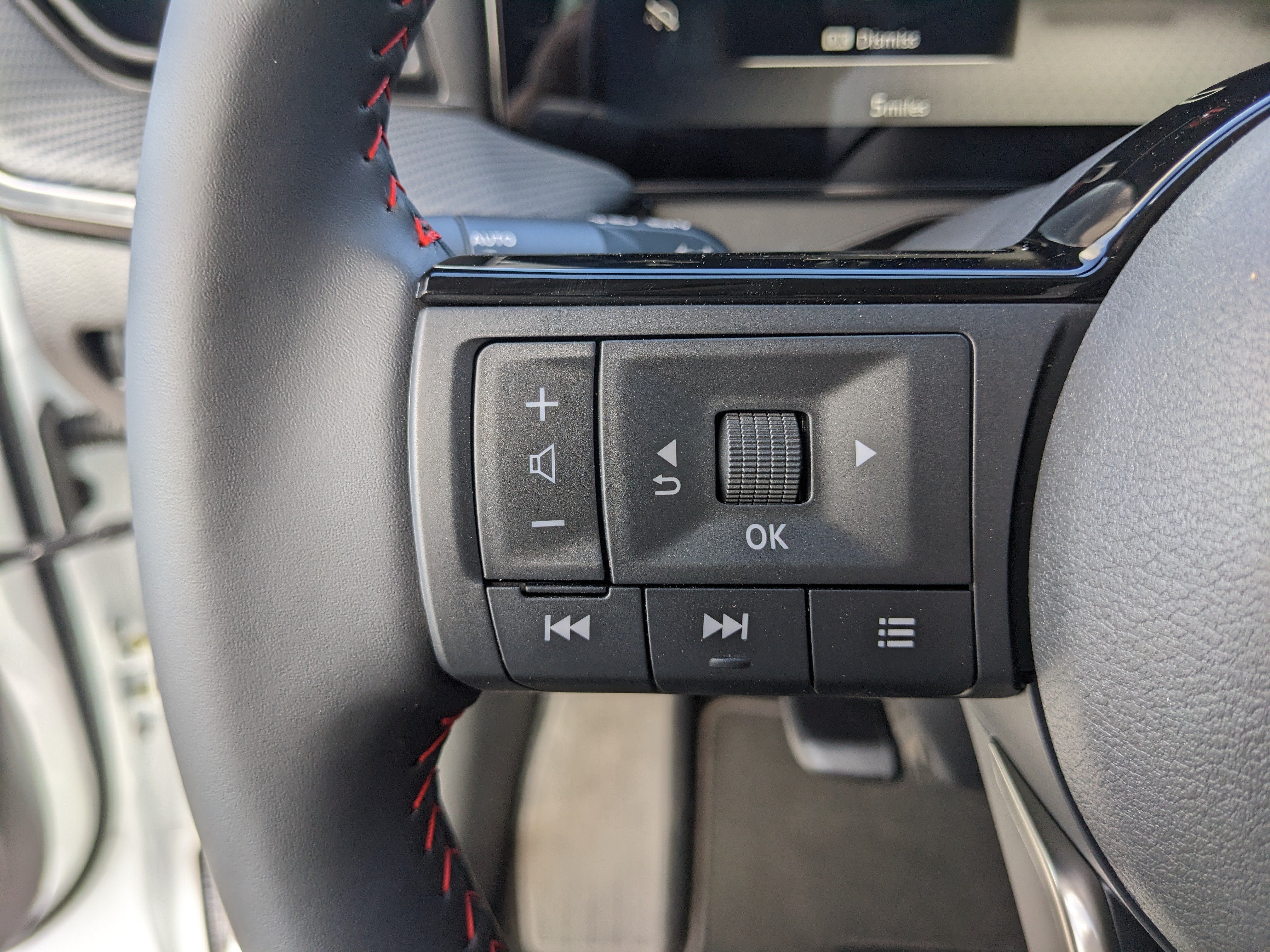 2027 Nissan Kicks SR