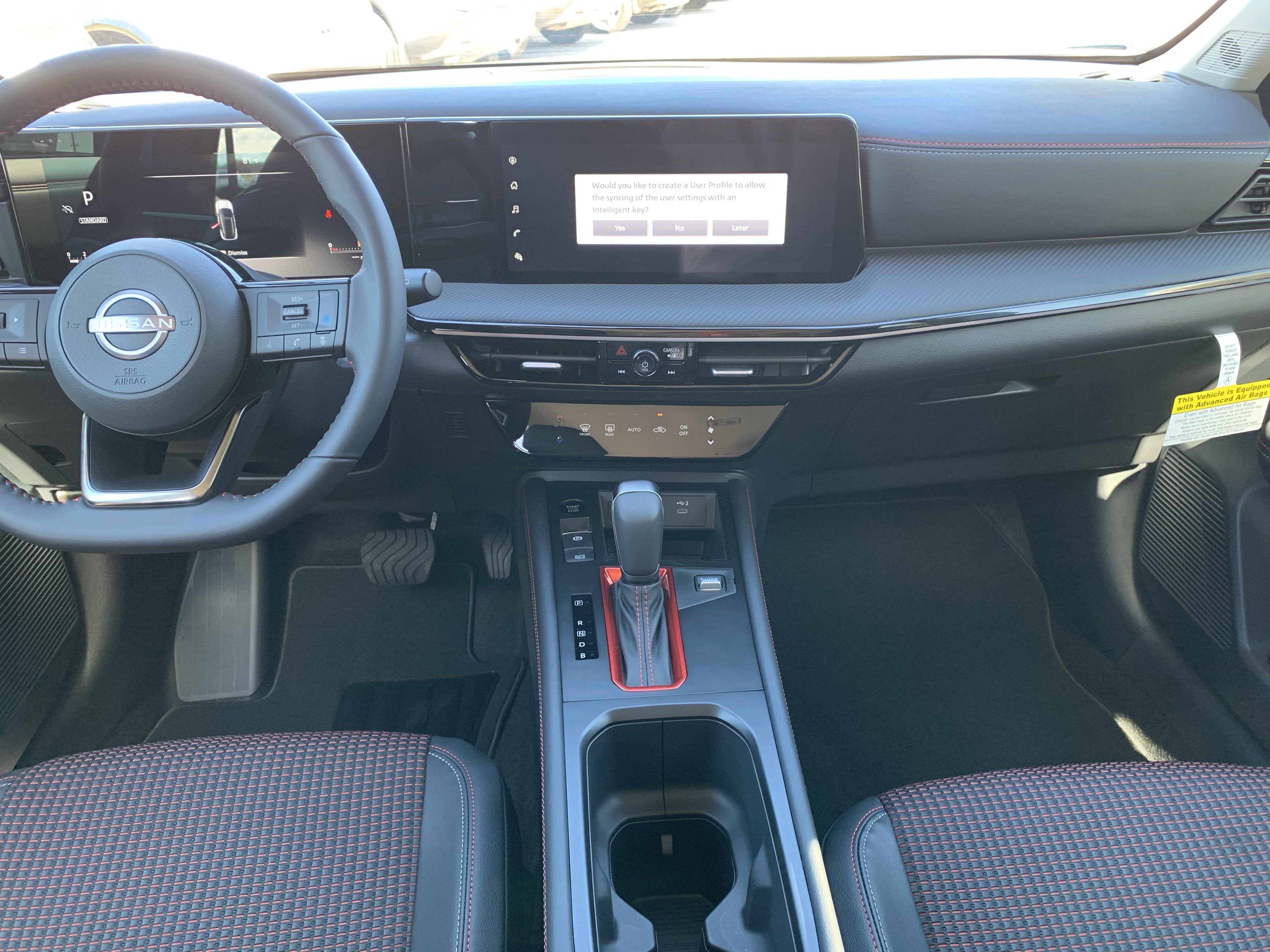 2025 Nissan Kicks SR