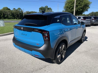 2025 Nissan Kicks SR