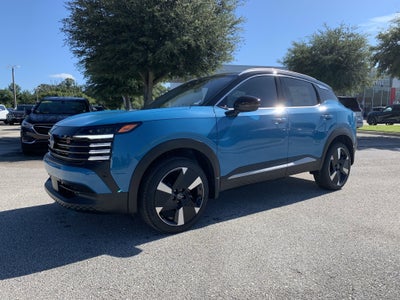 2025 Nissan Kicks SR