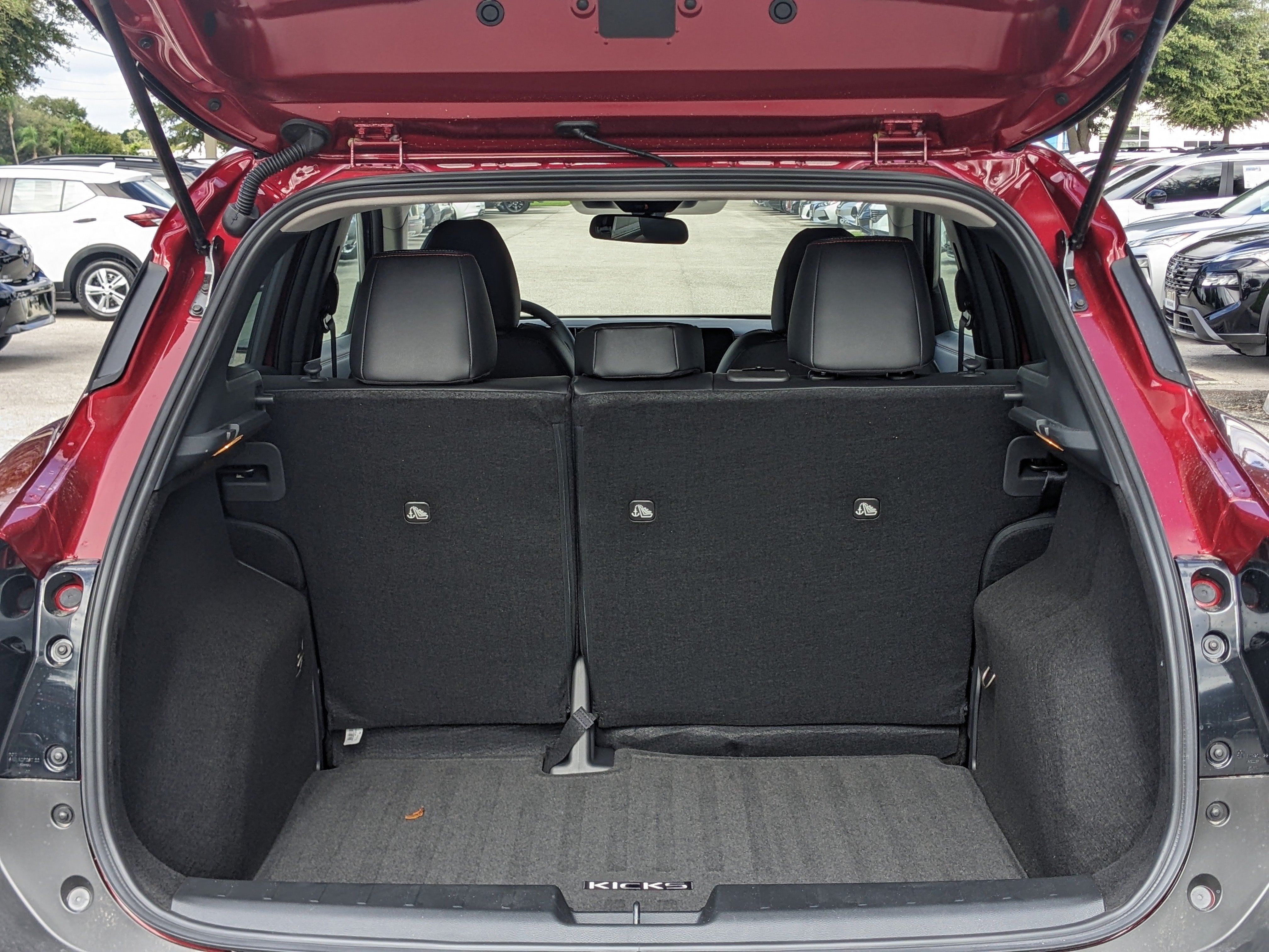 2027 Nissan Kicks SR