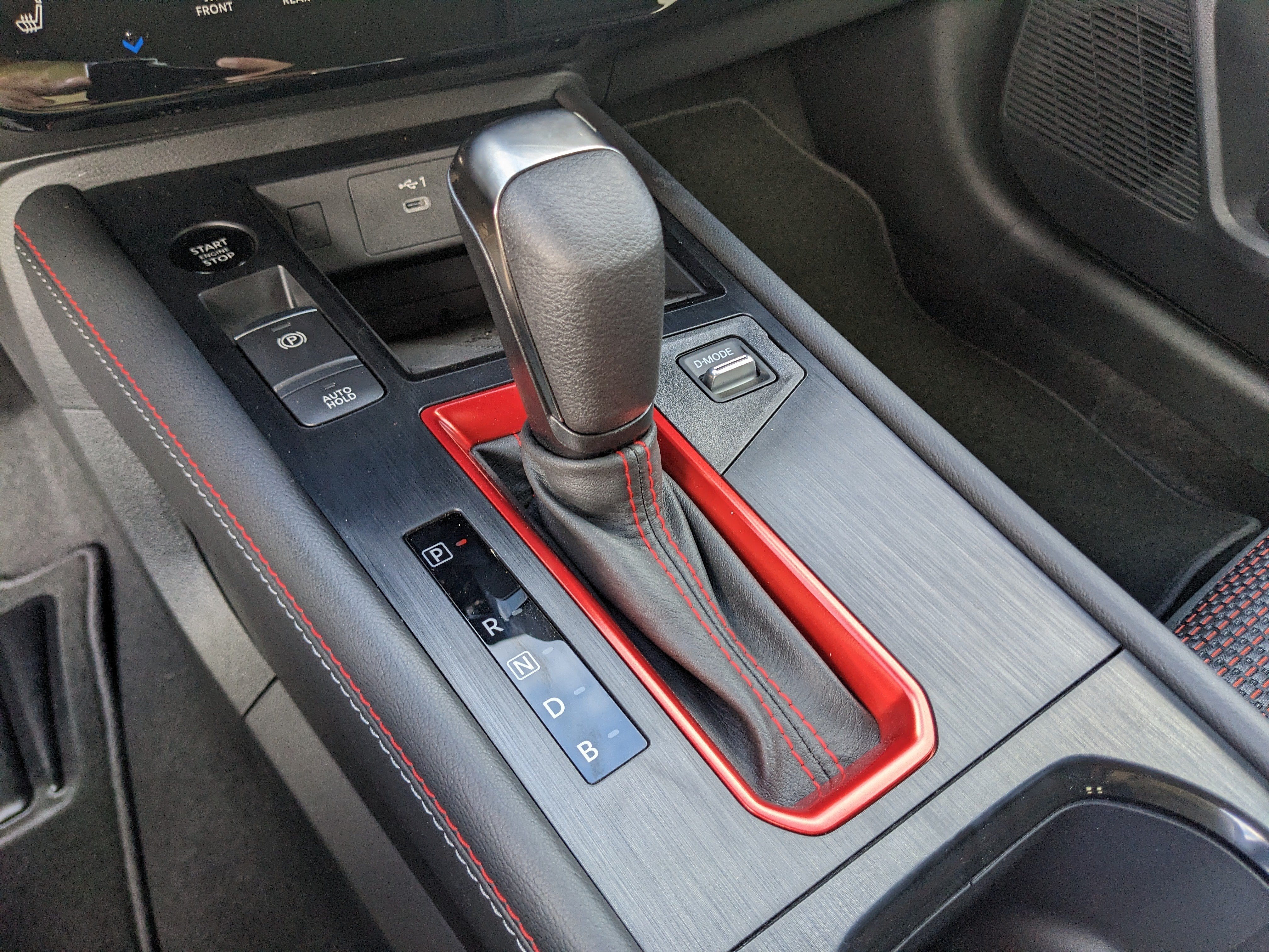 2027 Nissan Kicks SR