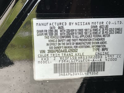 2025 Nissan Kicks SR