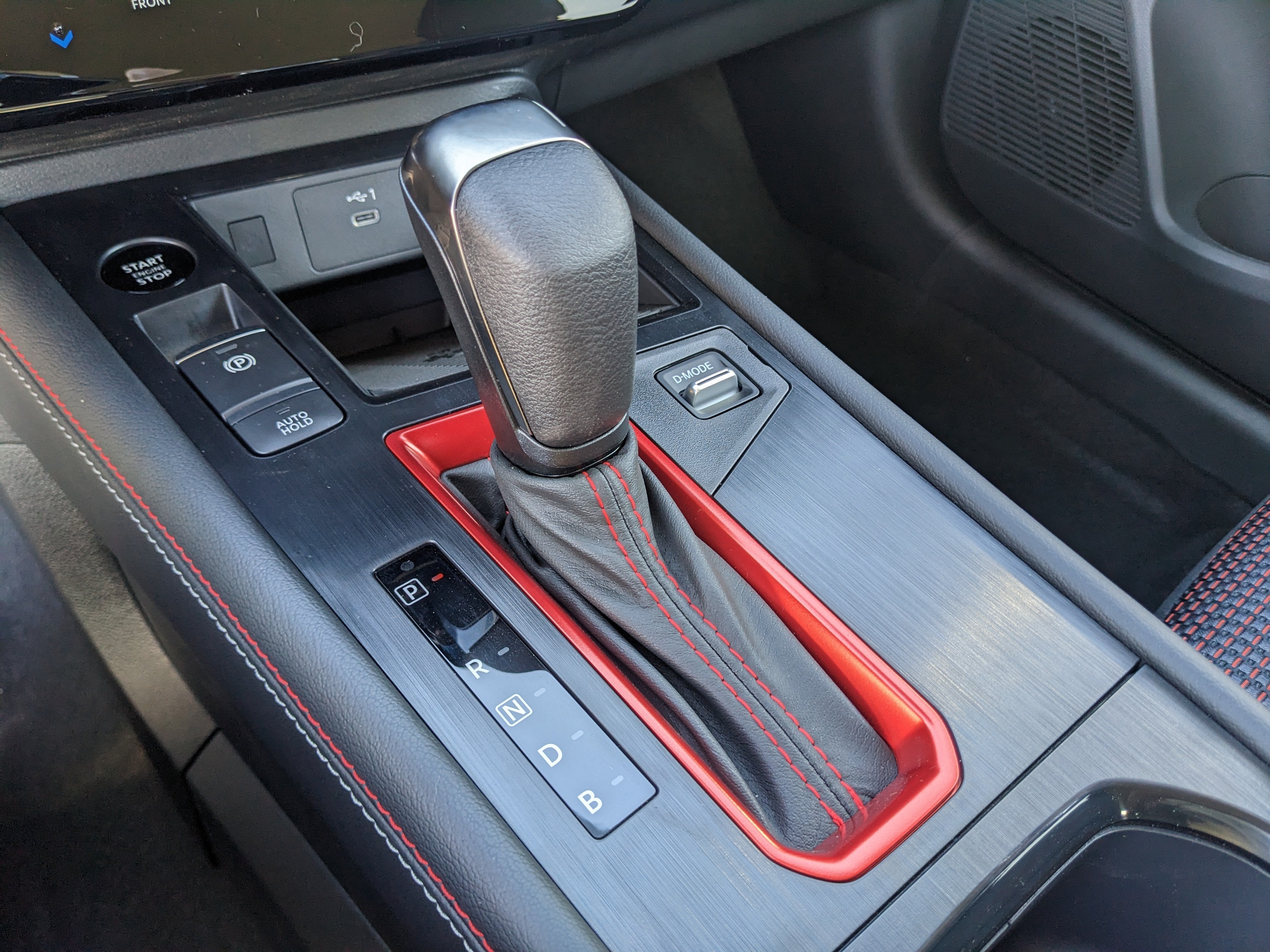 2027 Nissan Kicks SR