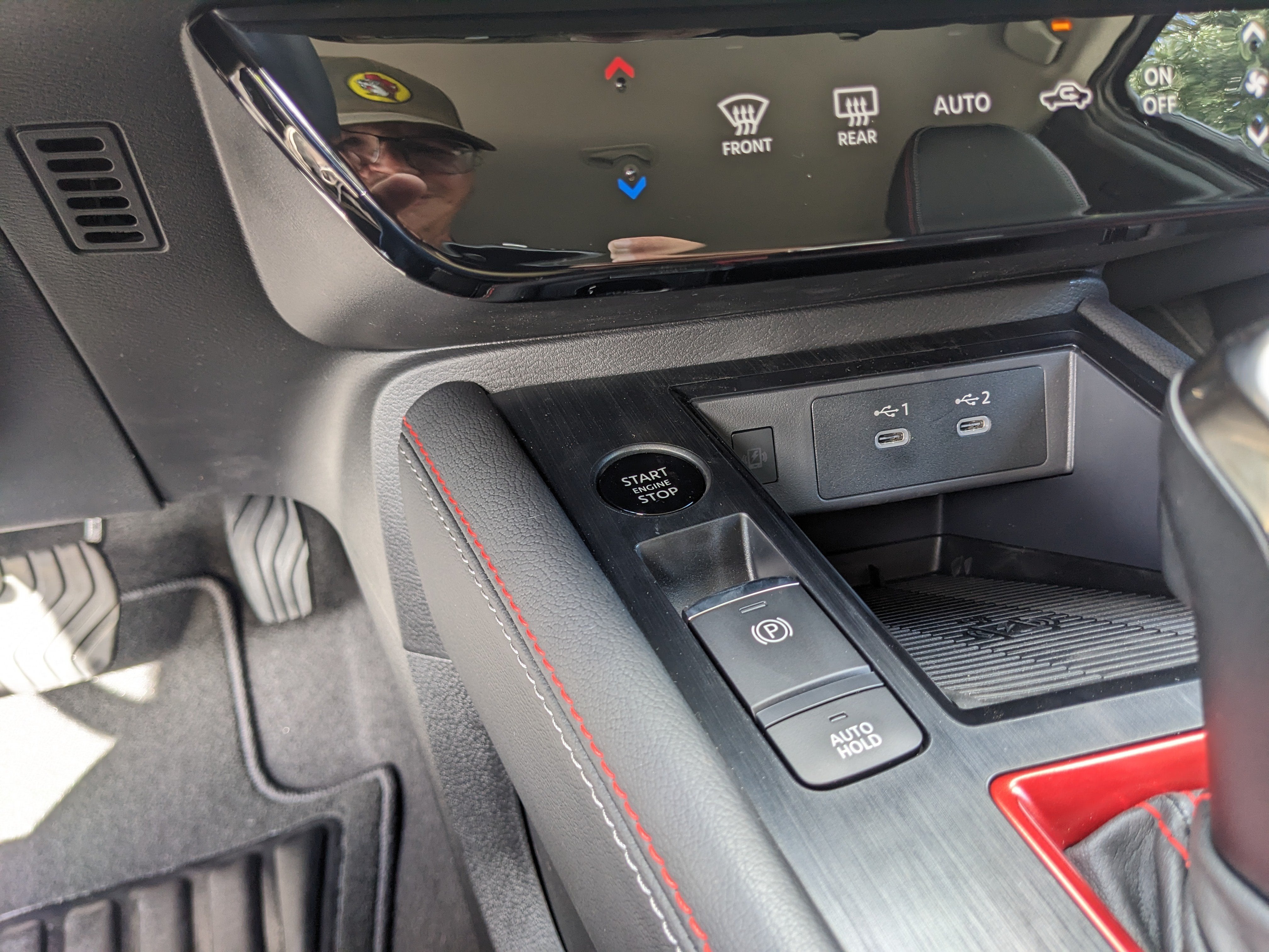 2027 Nissan Kicks SR