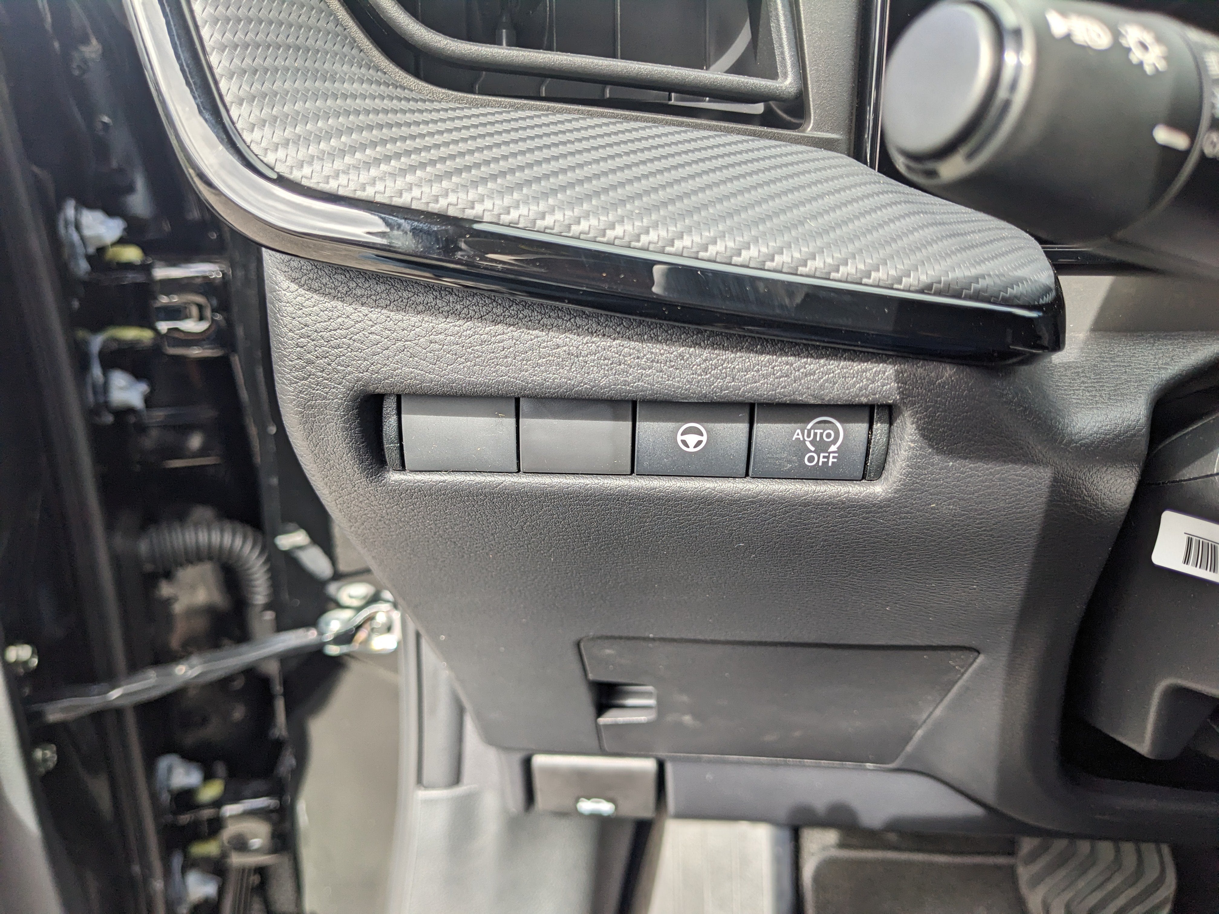 2027 Nissan Kicks SR
