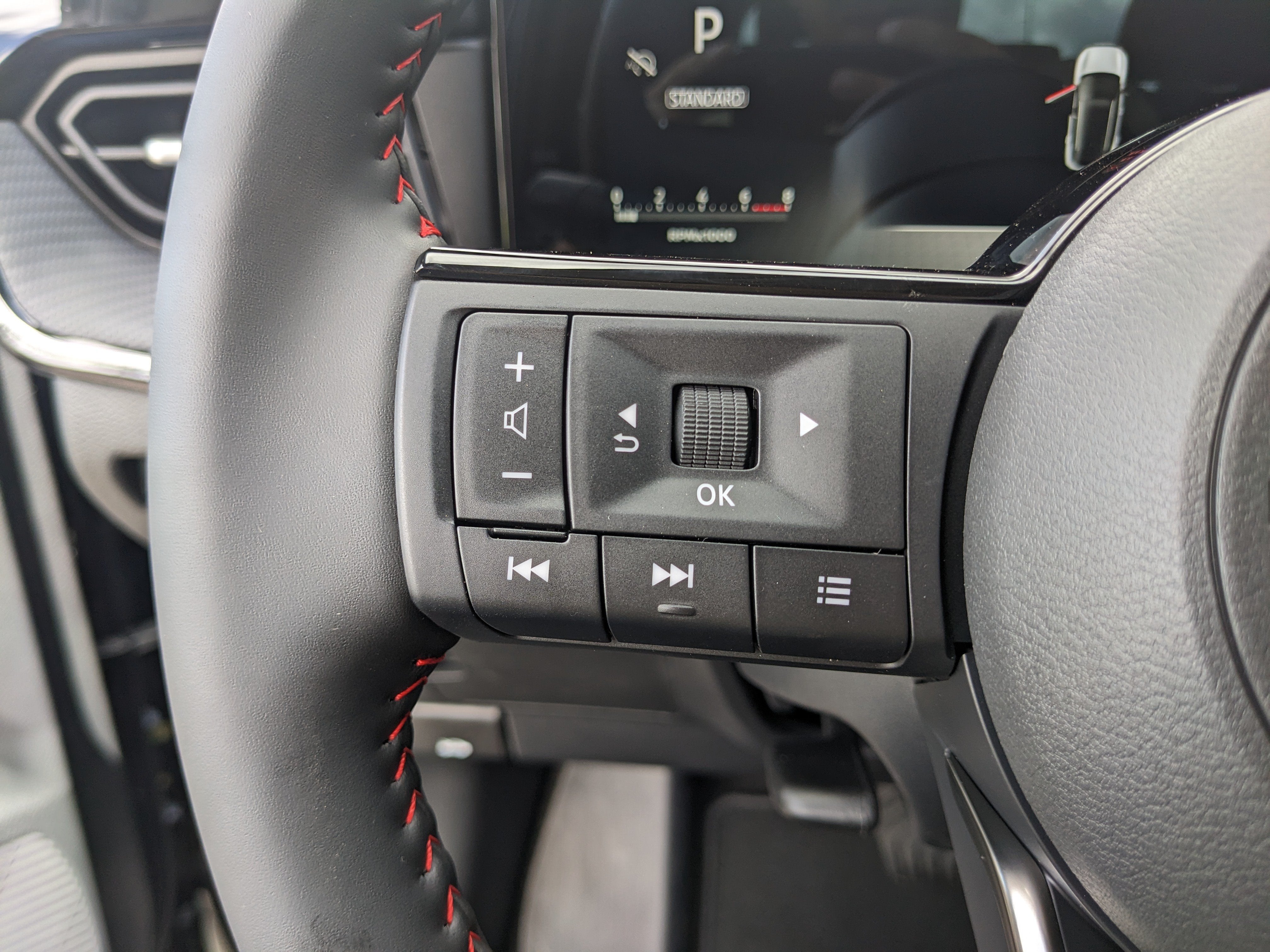 2027 Nissan Kicks SR